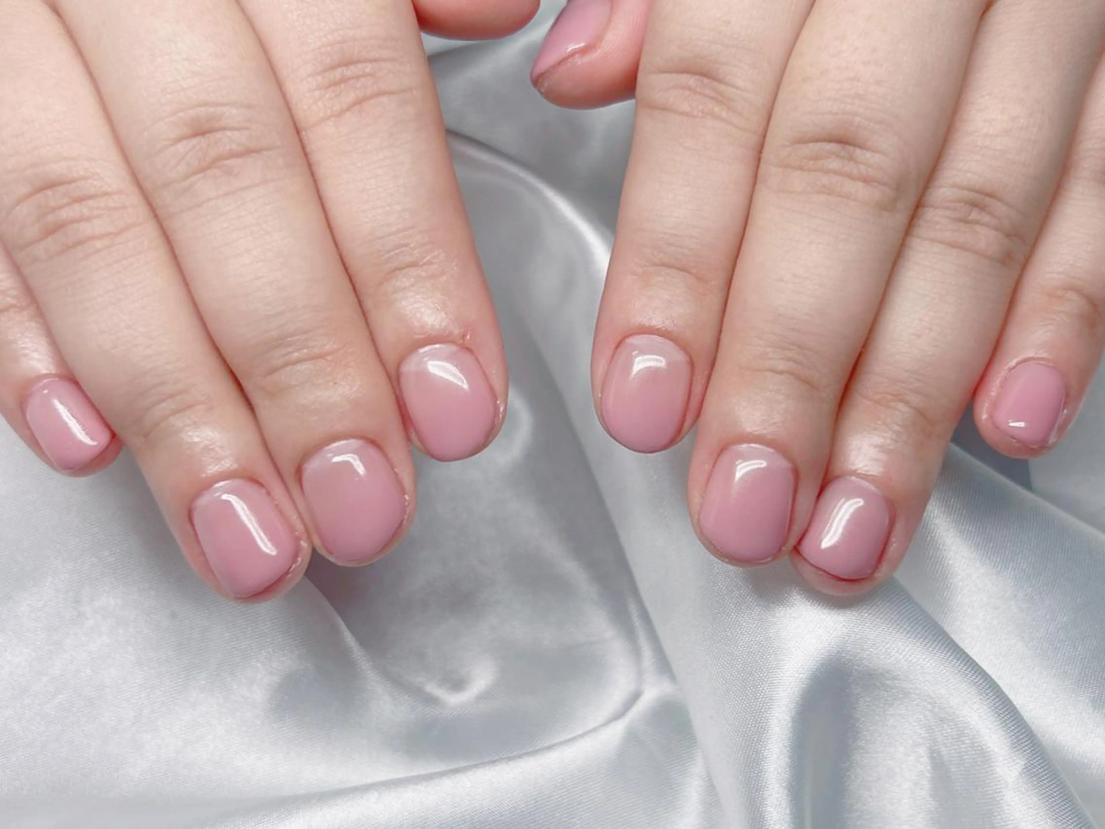 ネイル ハンドネイル ハンドケア 大平 エリカのネイルデザイン