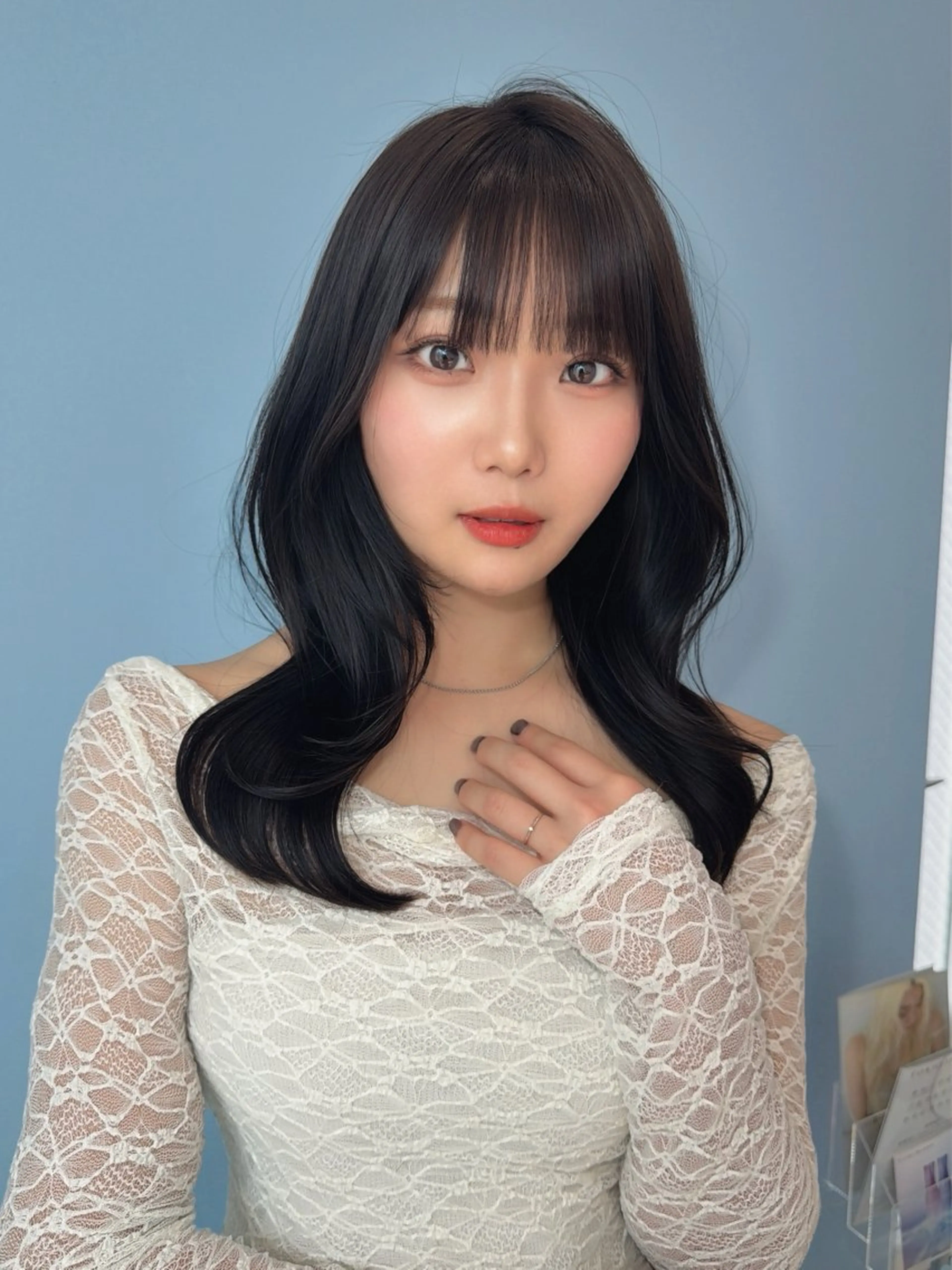 ミディアム ミディアムレイヤー レイヤーカット MONA HIYORIのヘアスタイル