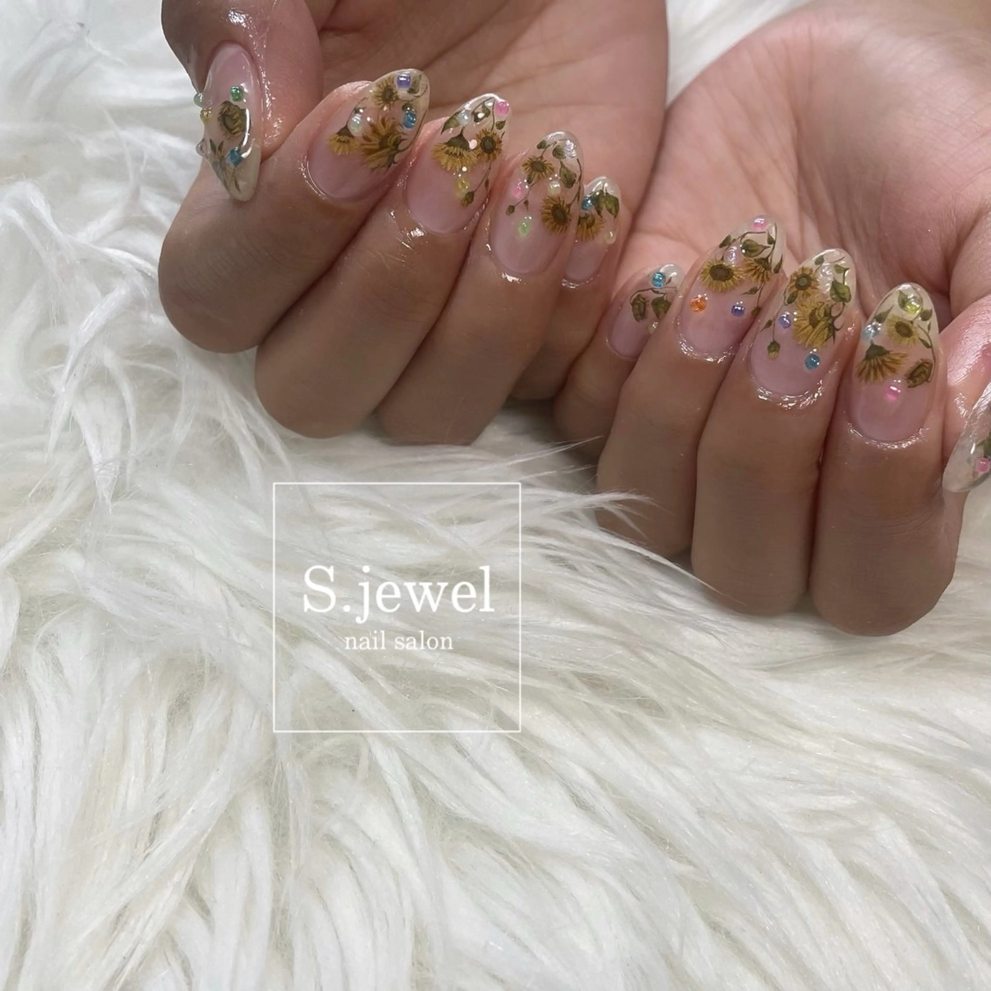 ネイル S. JEWELのネイルデザイン