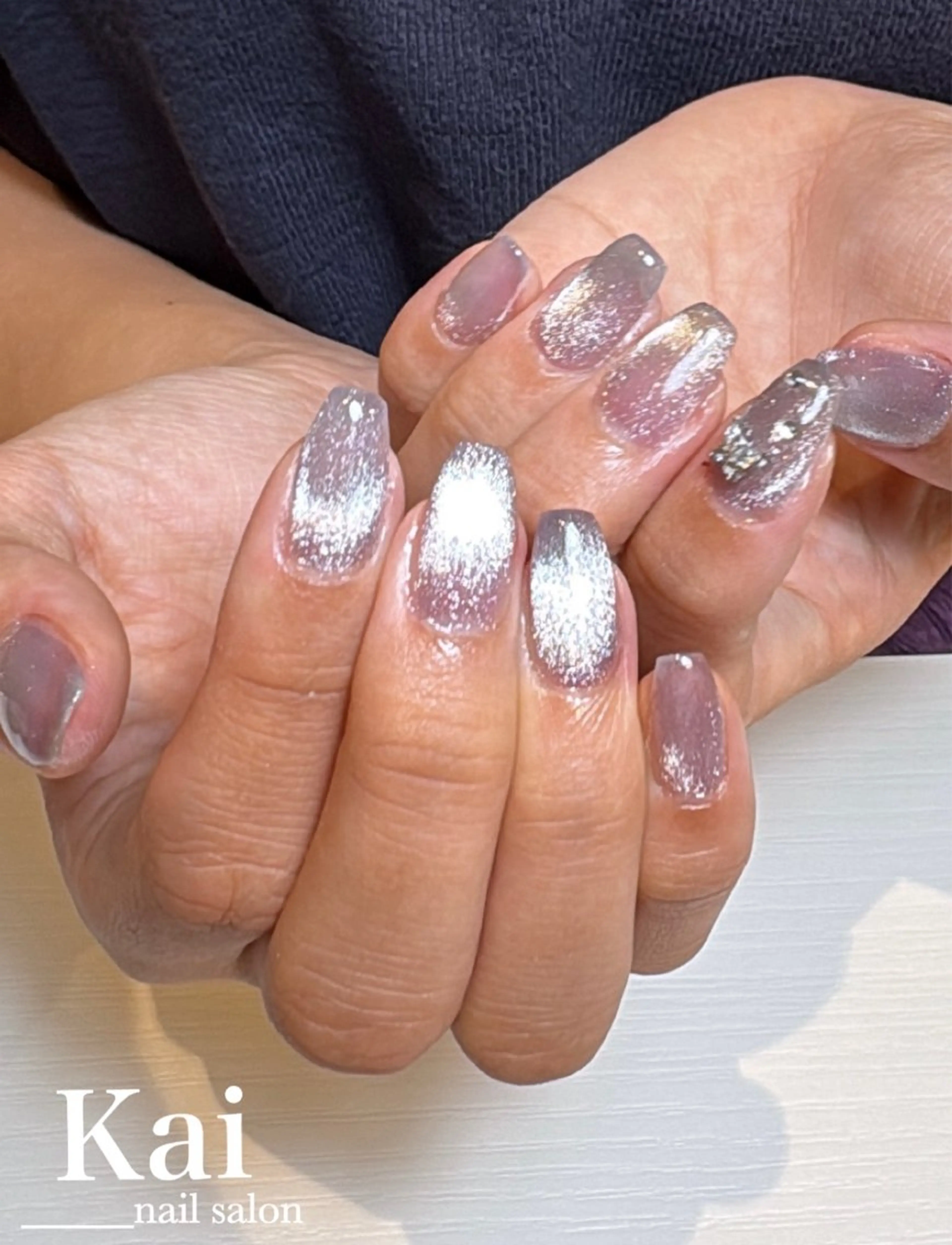 ネイル キラキラネイル マグネットネイル パープル ハンドネイル Kai  nail Mayukoのネイルデザイン