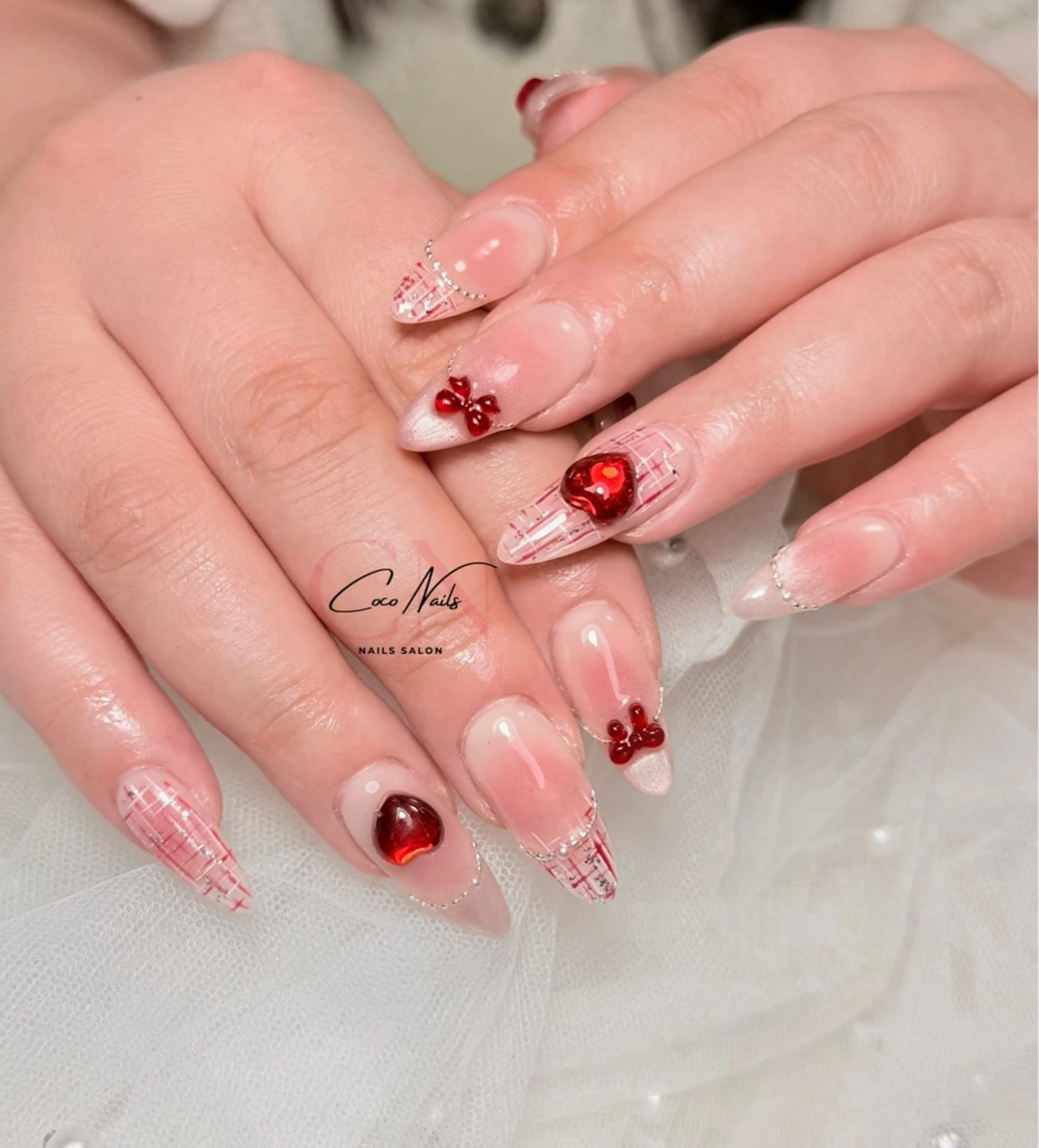 ネイル アートネイル フレンチネイル ジェルネイル 韓国ネイル ミラーネイル ハンドネイル 波 なみのネイルデザイン