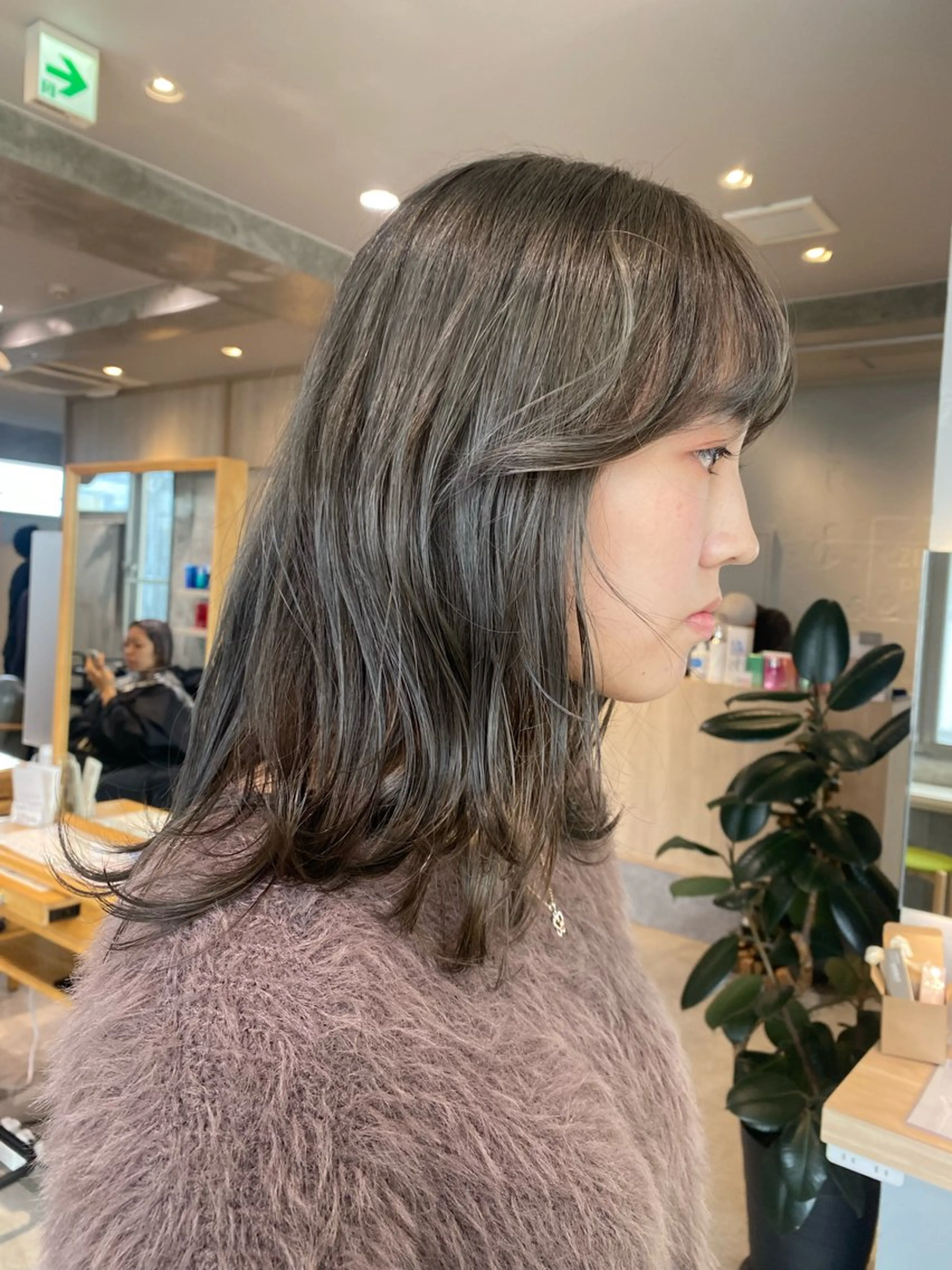 セミロング カラー ミユウ👗🎀 /カラーリスト/ボブのヘアスタイル