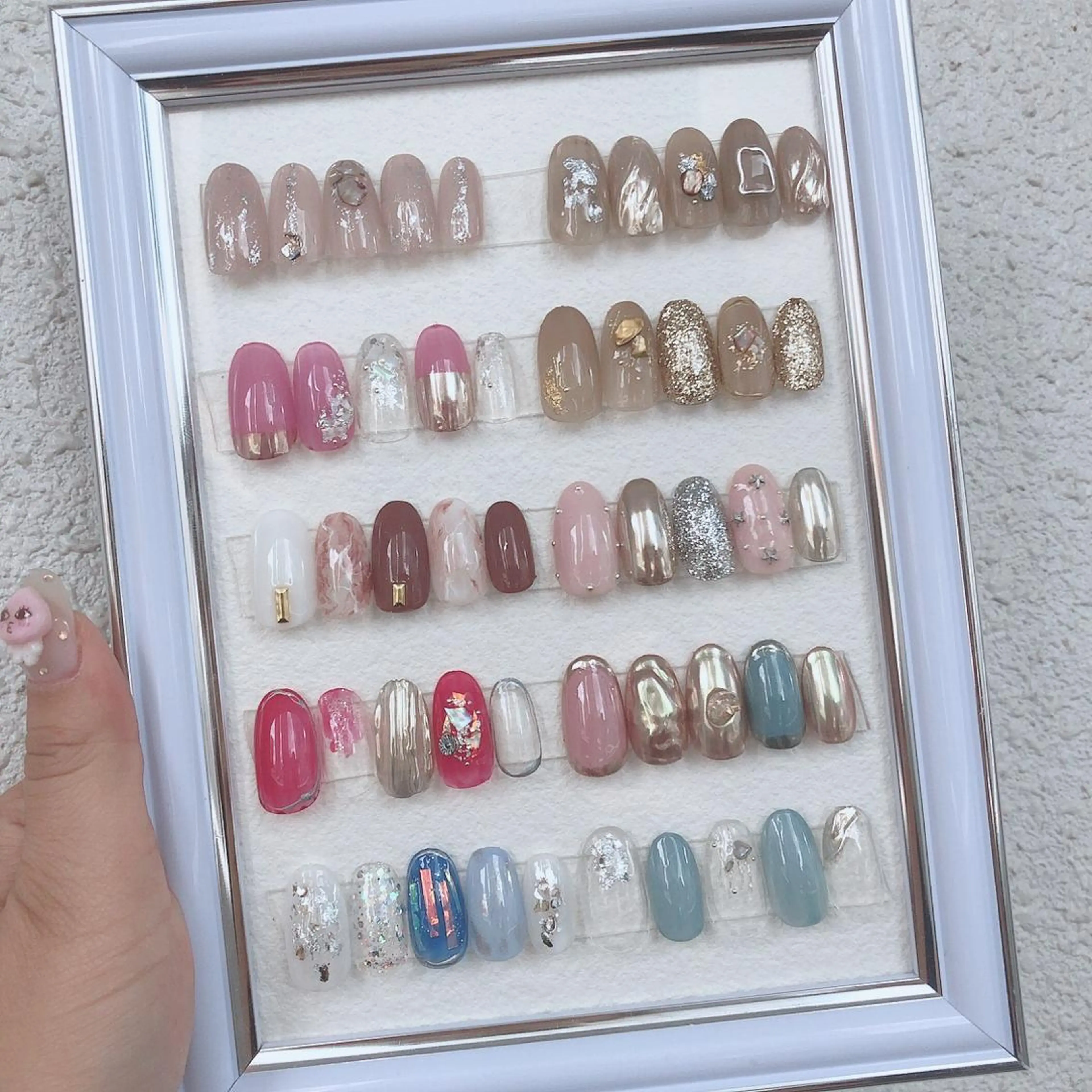 ネイル ハンドネイル 西岡 杏のネイルデザイン