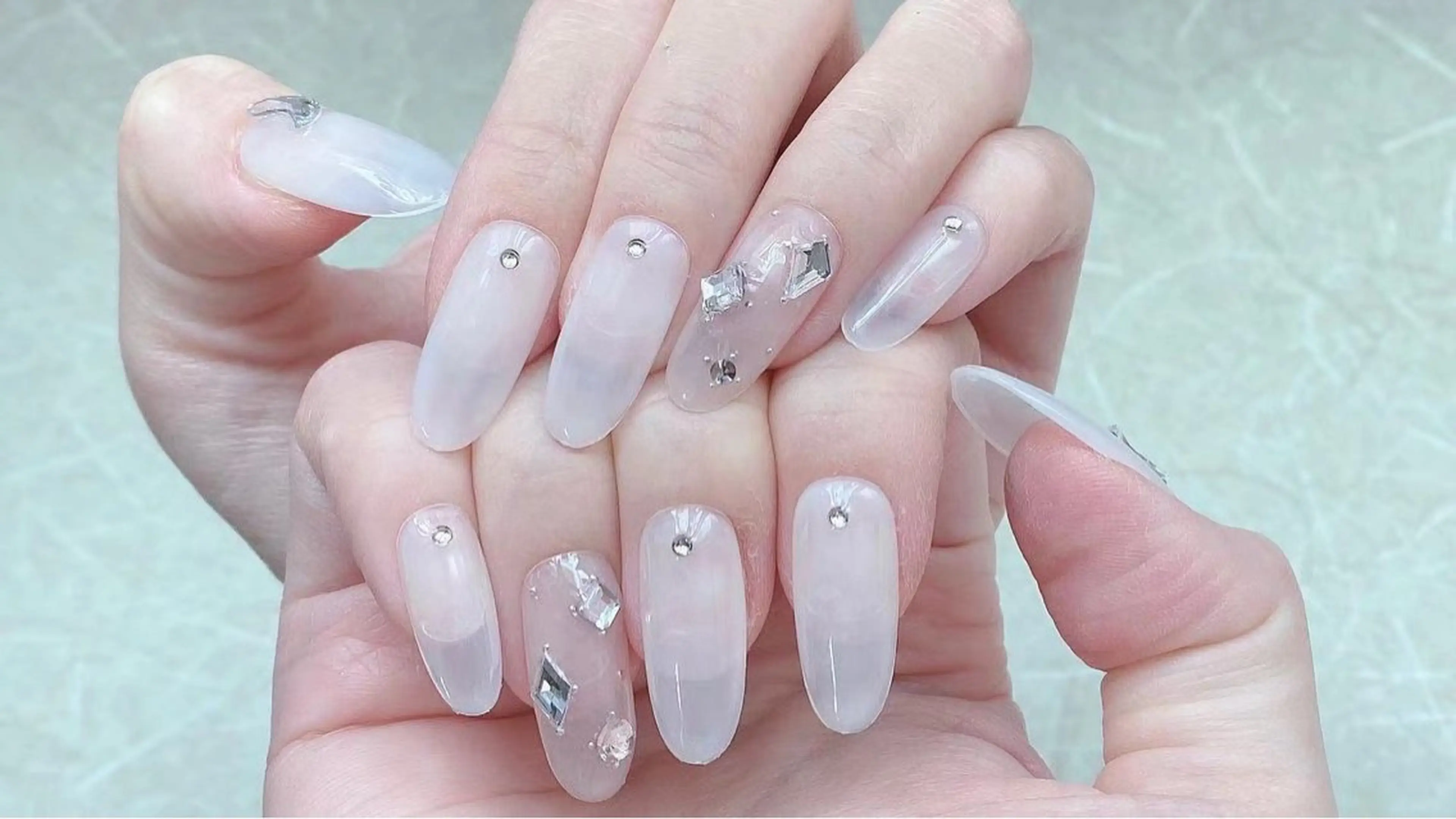 ロング チ まるこのネイルデザイン