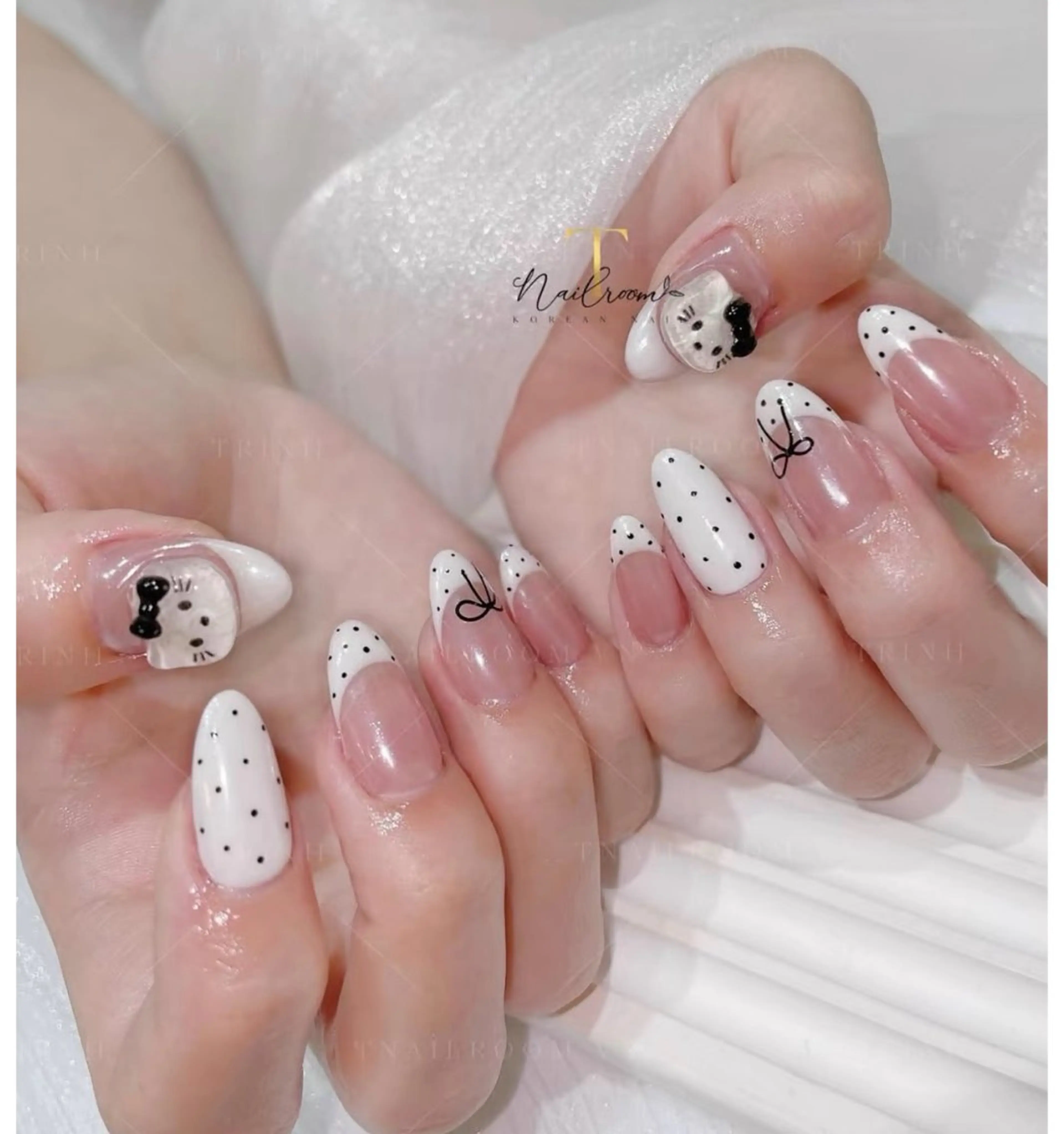 ネイル アートネイル オーロラネイル チークネイル フレンチネイル ガラスフレンチ ハンドネイル 🎀🎀YooLi Nail Salonのネイルデザイン