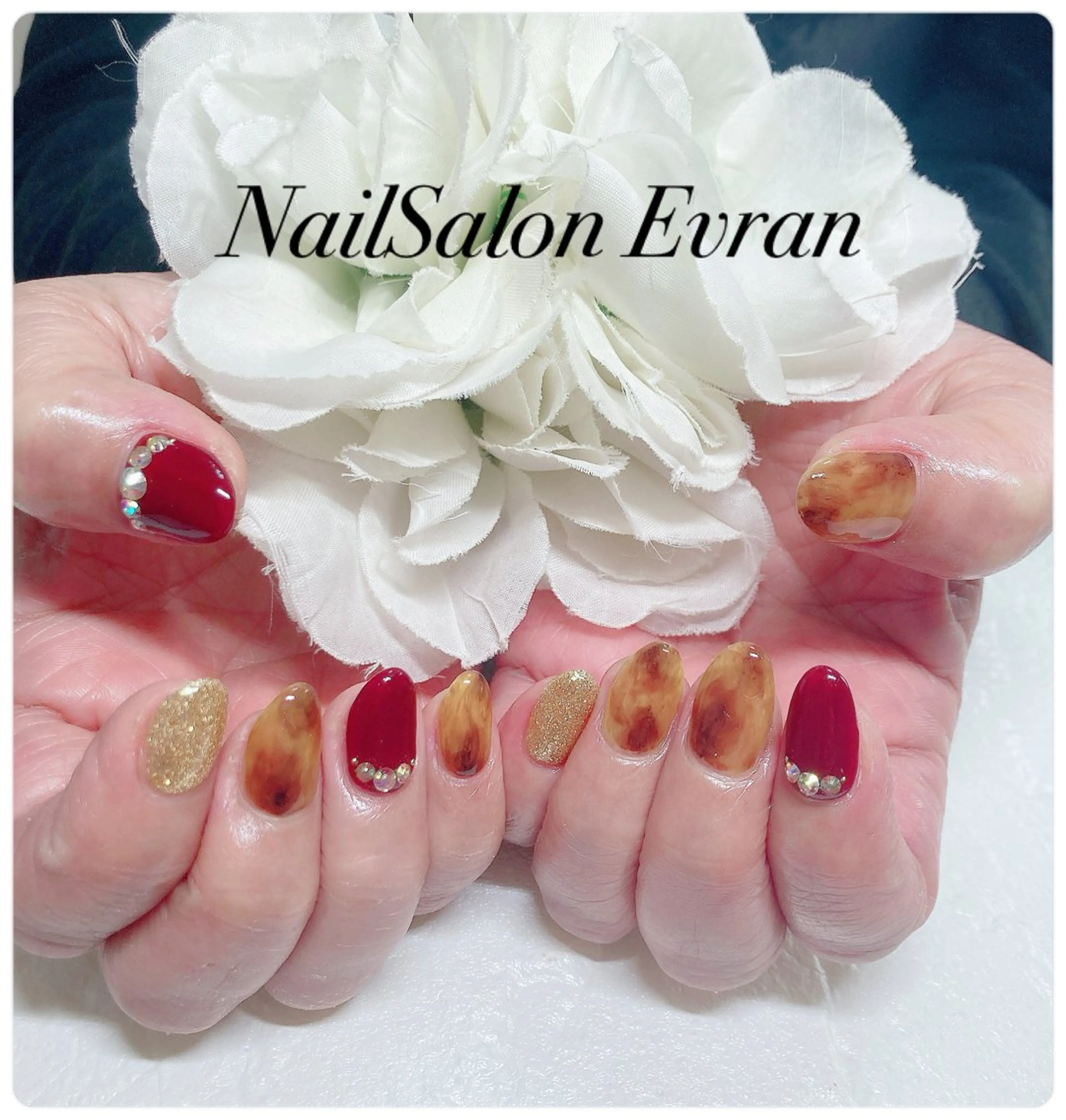 ネイル アートネイル べっ甲ネイル フレンチネイル マグネットネイル 持ち込み Nail salon Evranのネイルデザイン