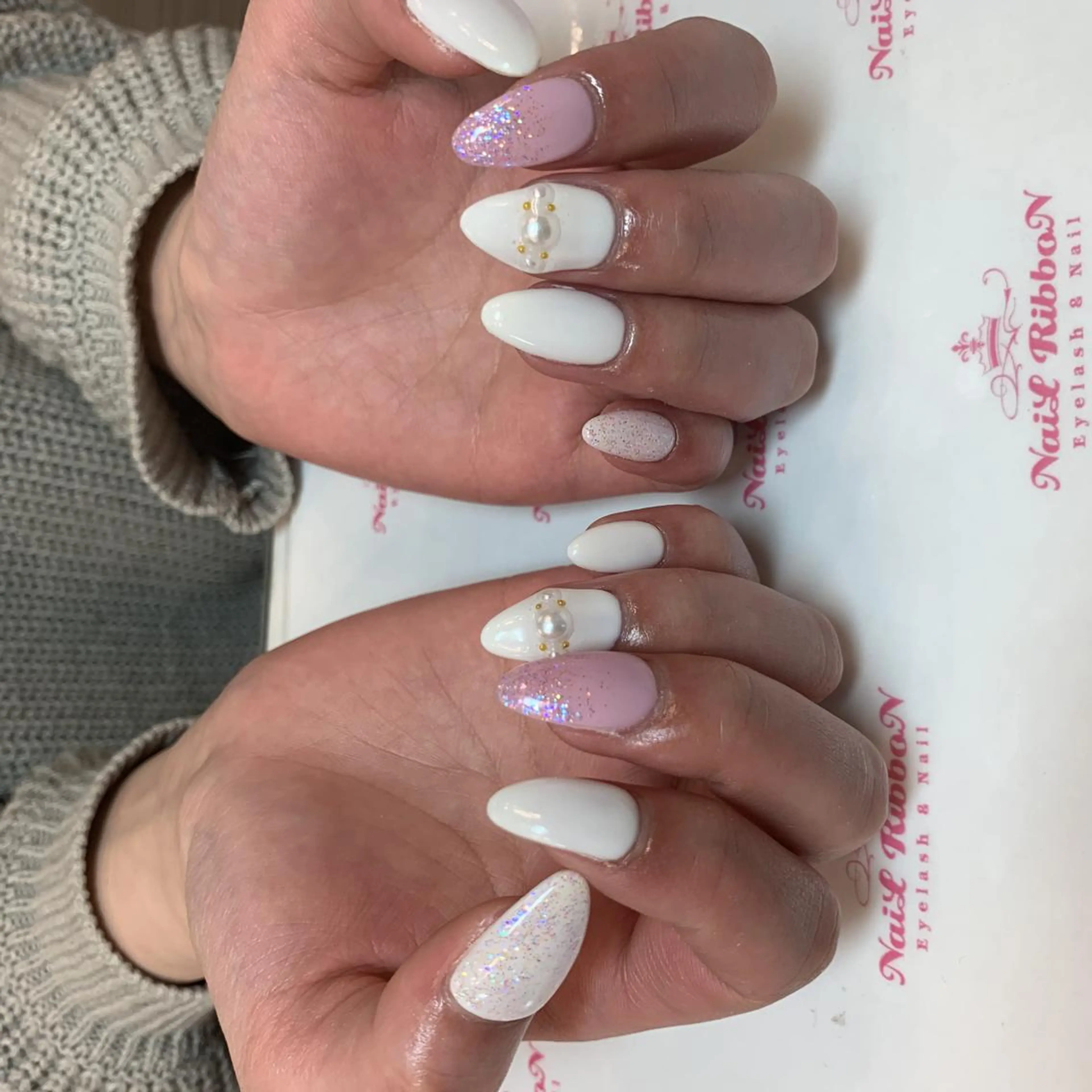 ネイル ネイルリボン 受付スタッフのネイルデザイン