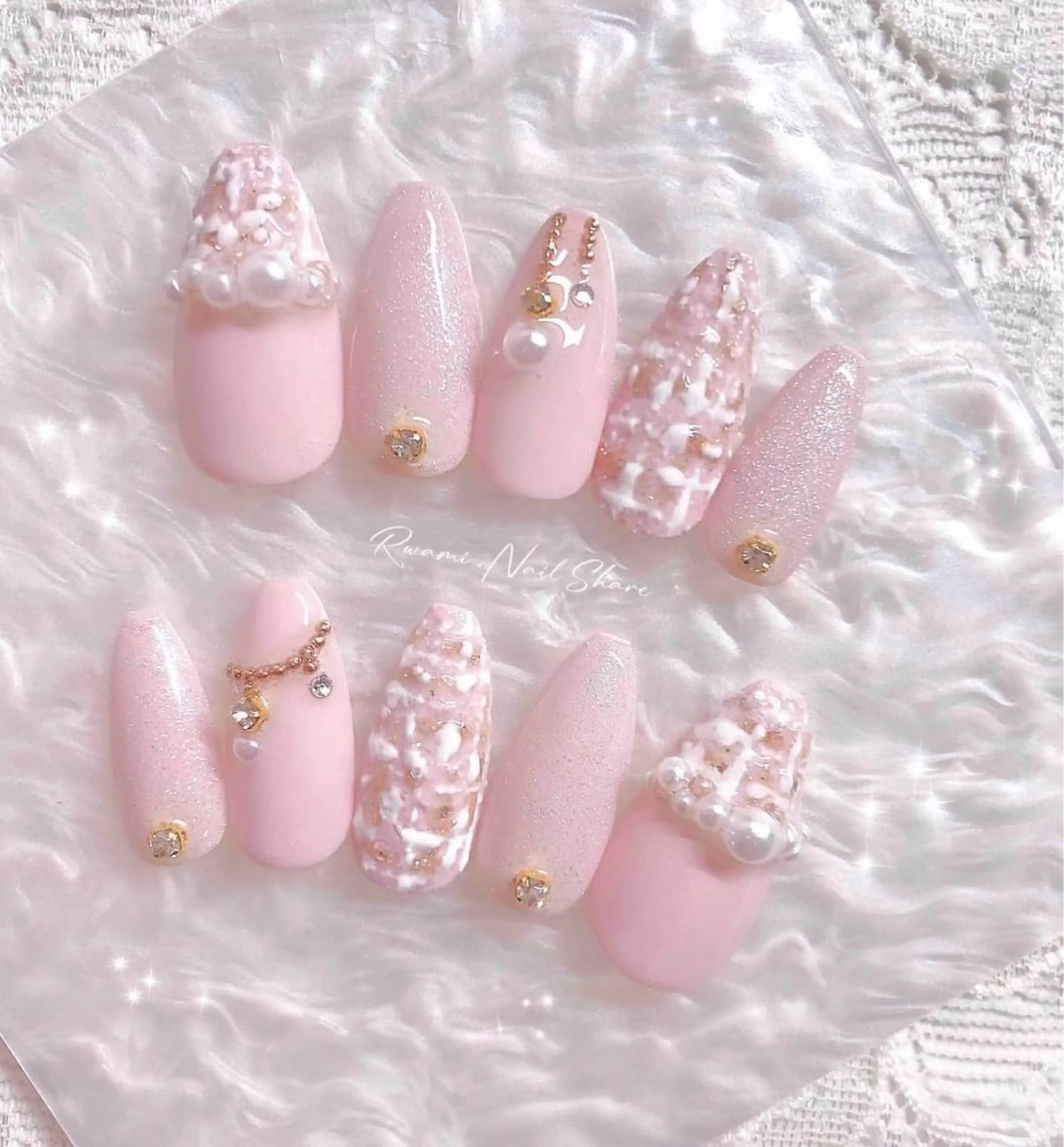 ネイル アートネイル チークネイル 長さ出し フットネイル ジェルネイル 山田 由奈のネイルデザイン