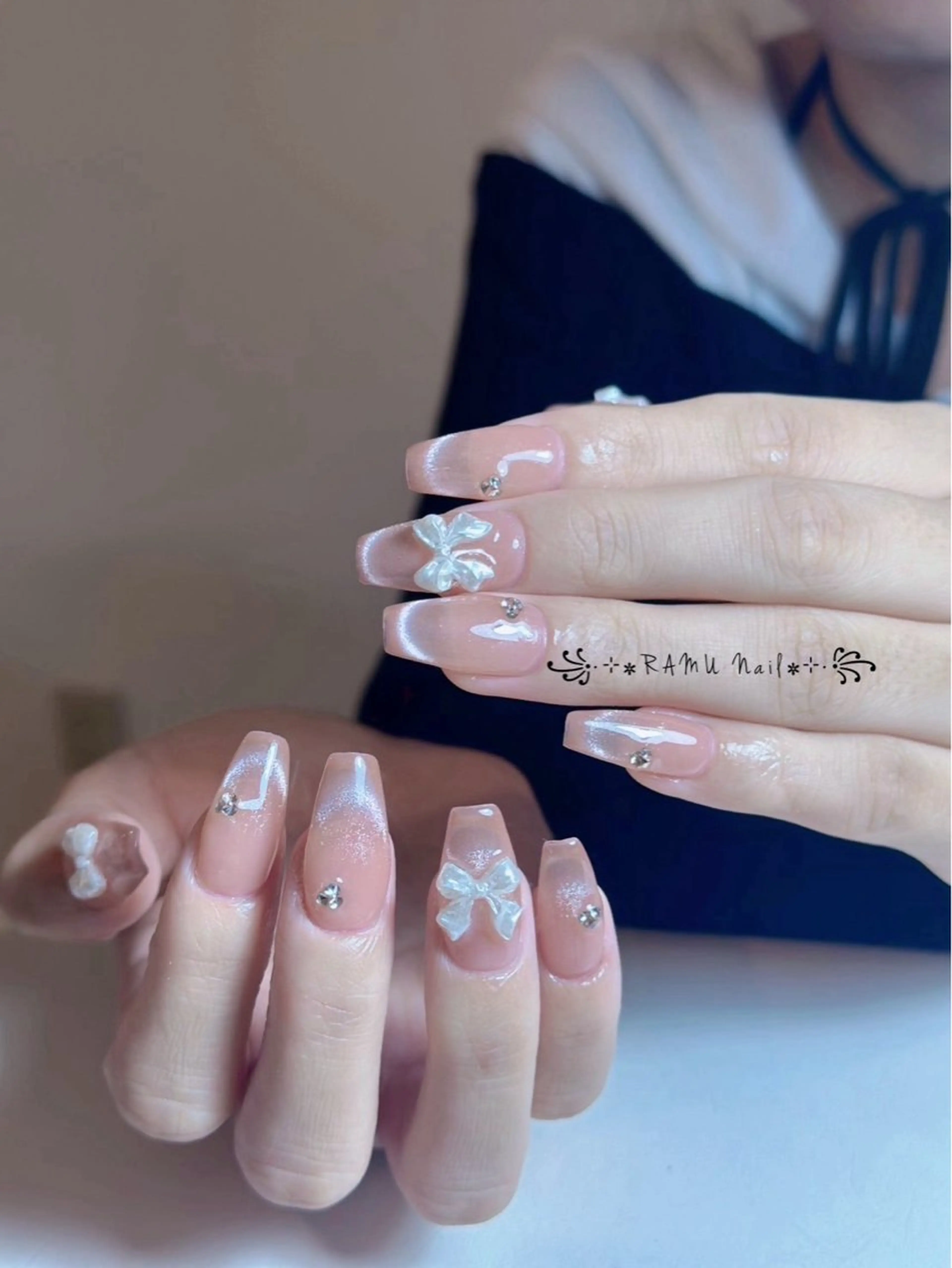 ネイル キラキラネイル マグネットネイル ミラーネイル ピンク 夏ネイル ハンドネイル RAMU Nail 恵比寿店のネイルデザイン