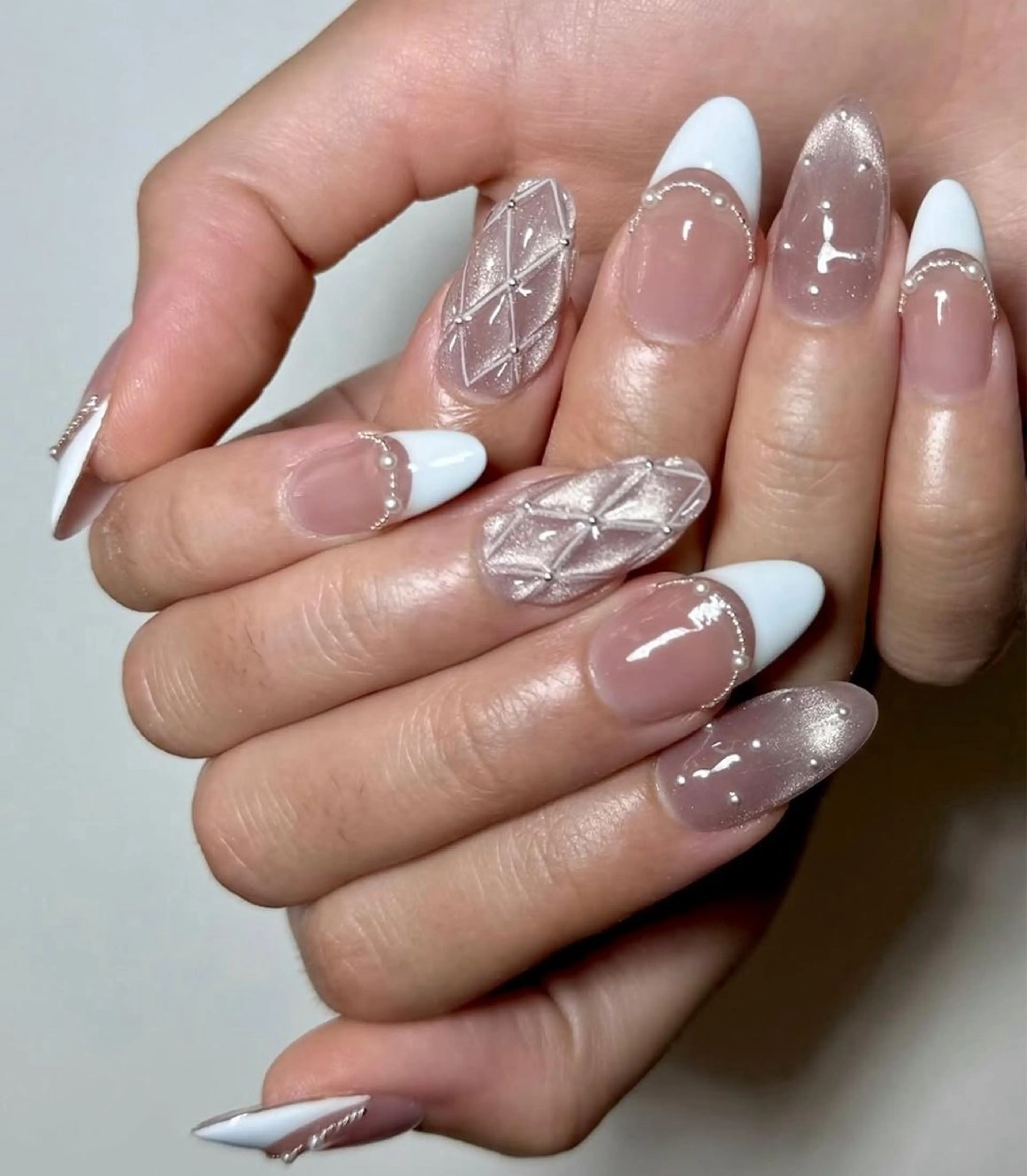 ネイル フレンチネイル ジェルネイル ガラスフレンチ ハロウィン ハート H.baby Nail Salonのネイルデザイン