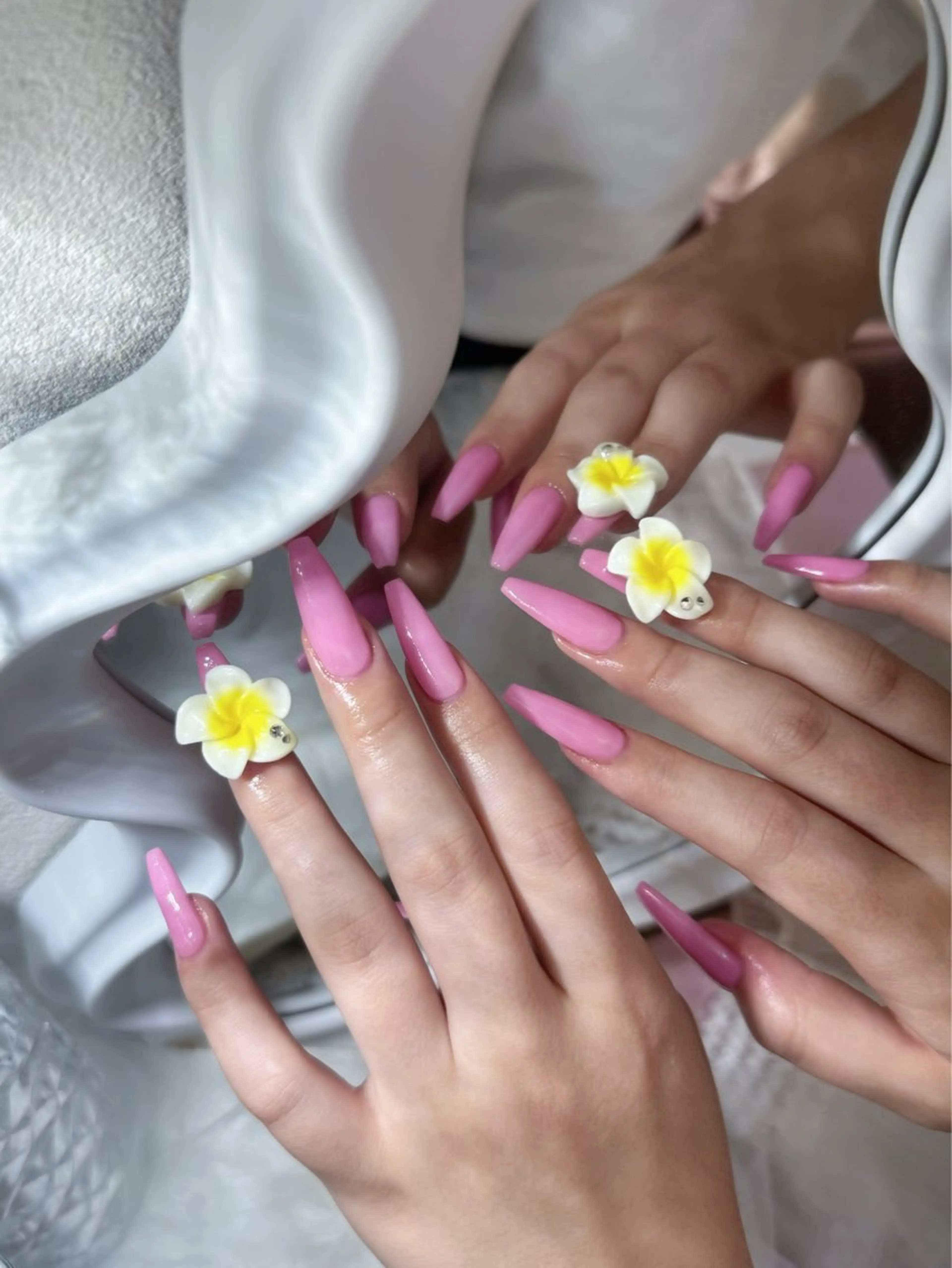 ネイル ハンドネイル ERINA ♥のネイルデザイン