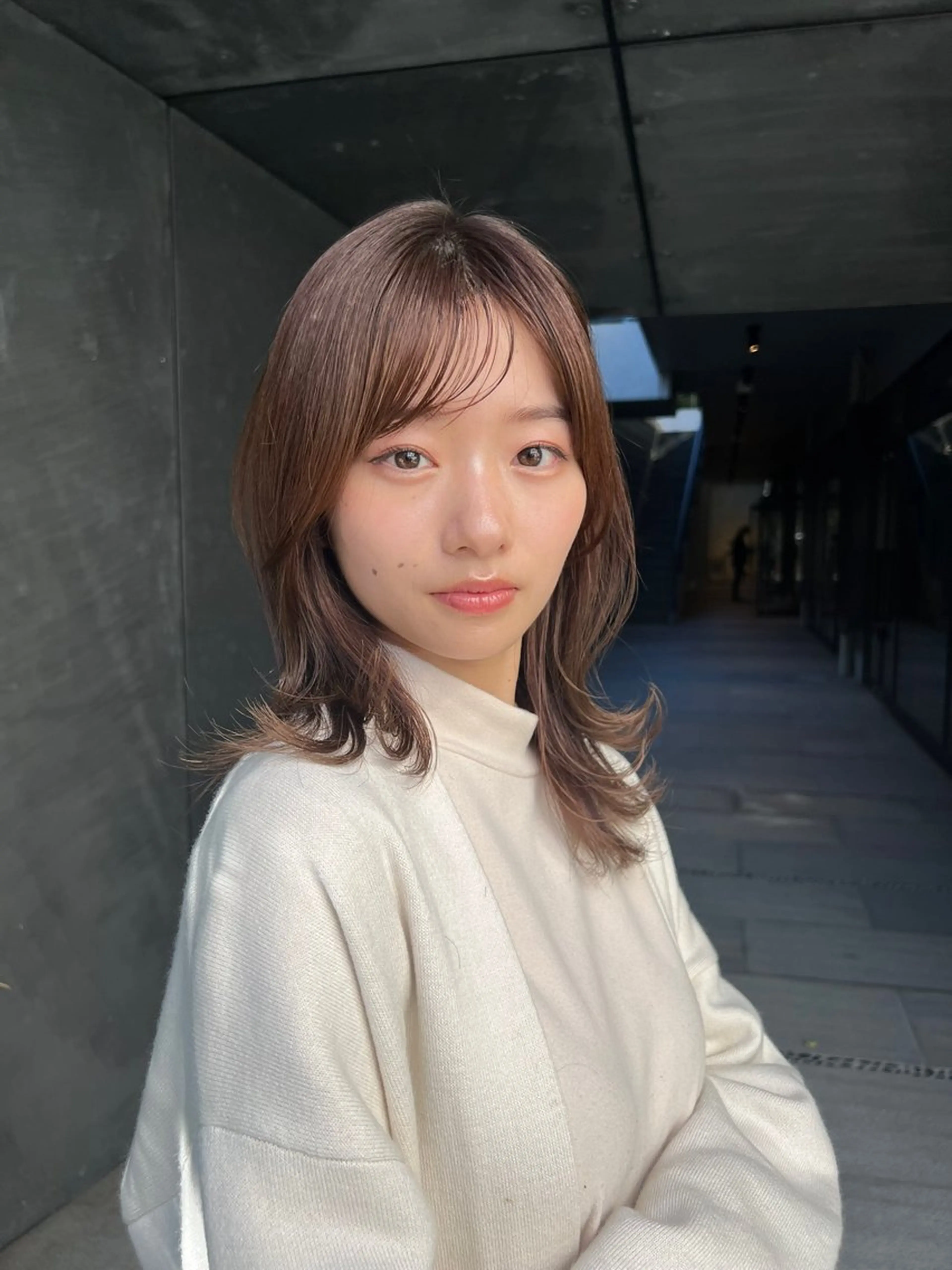 ミディアム カット ヘアカラー トリートメント ヘッドスパ/縮毛矯正 /横山陸人のヘアスタイル