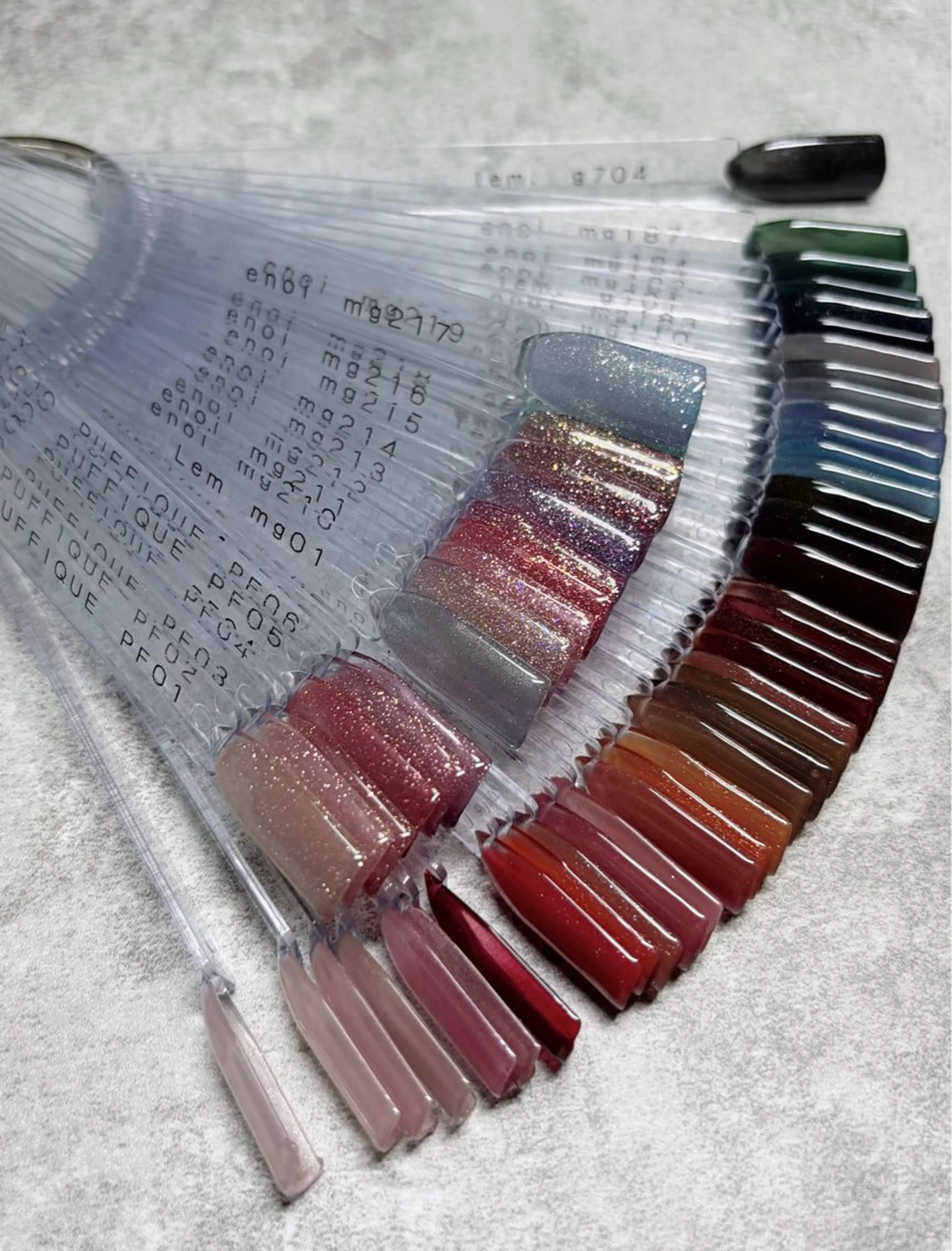 練習モデル【オフあり】フットマグネットワンカラーネイルの写真