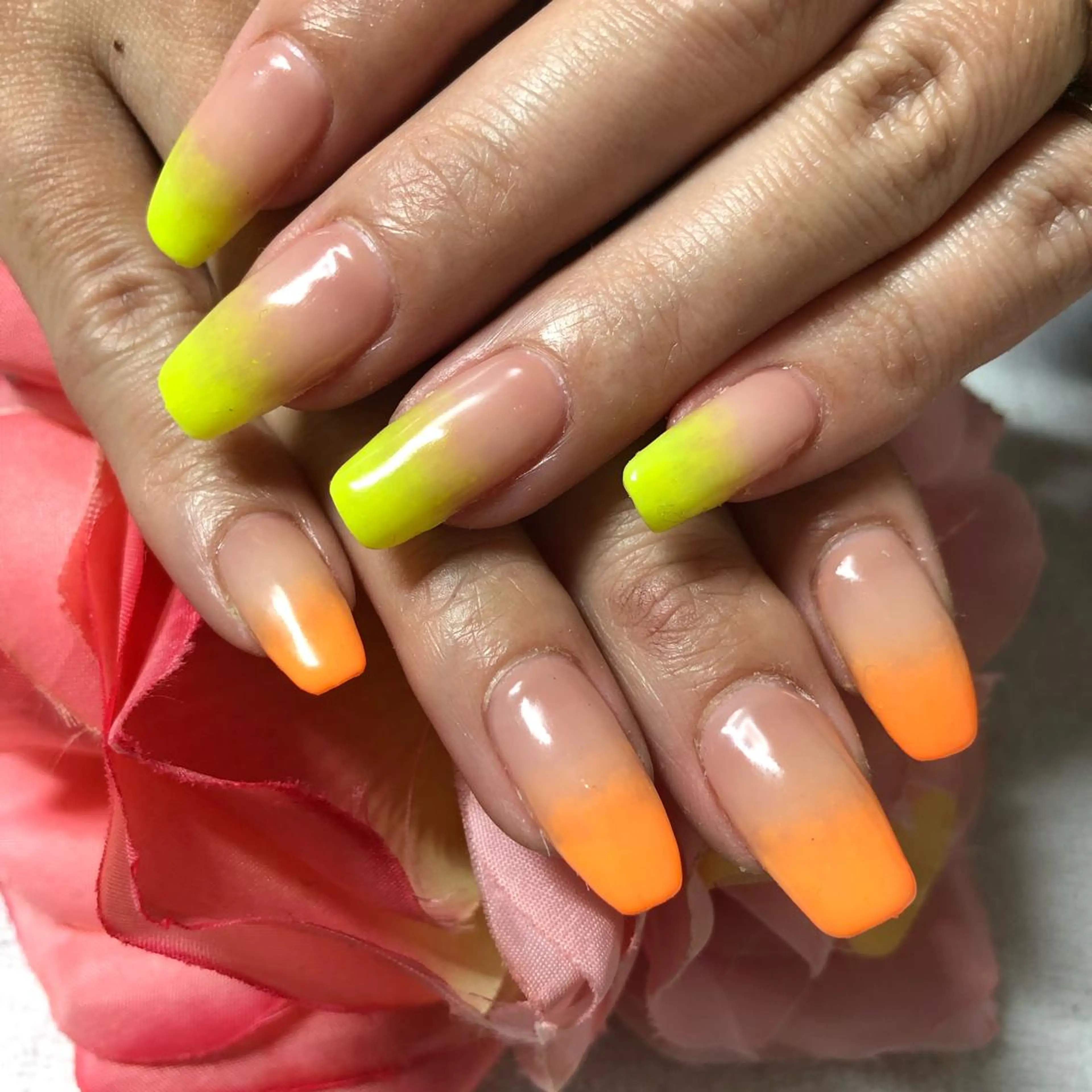 ミディアム ネイル ハンドネイル 《LB》ラブリエ Nail&eyeのマツエク・マツパデザイン