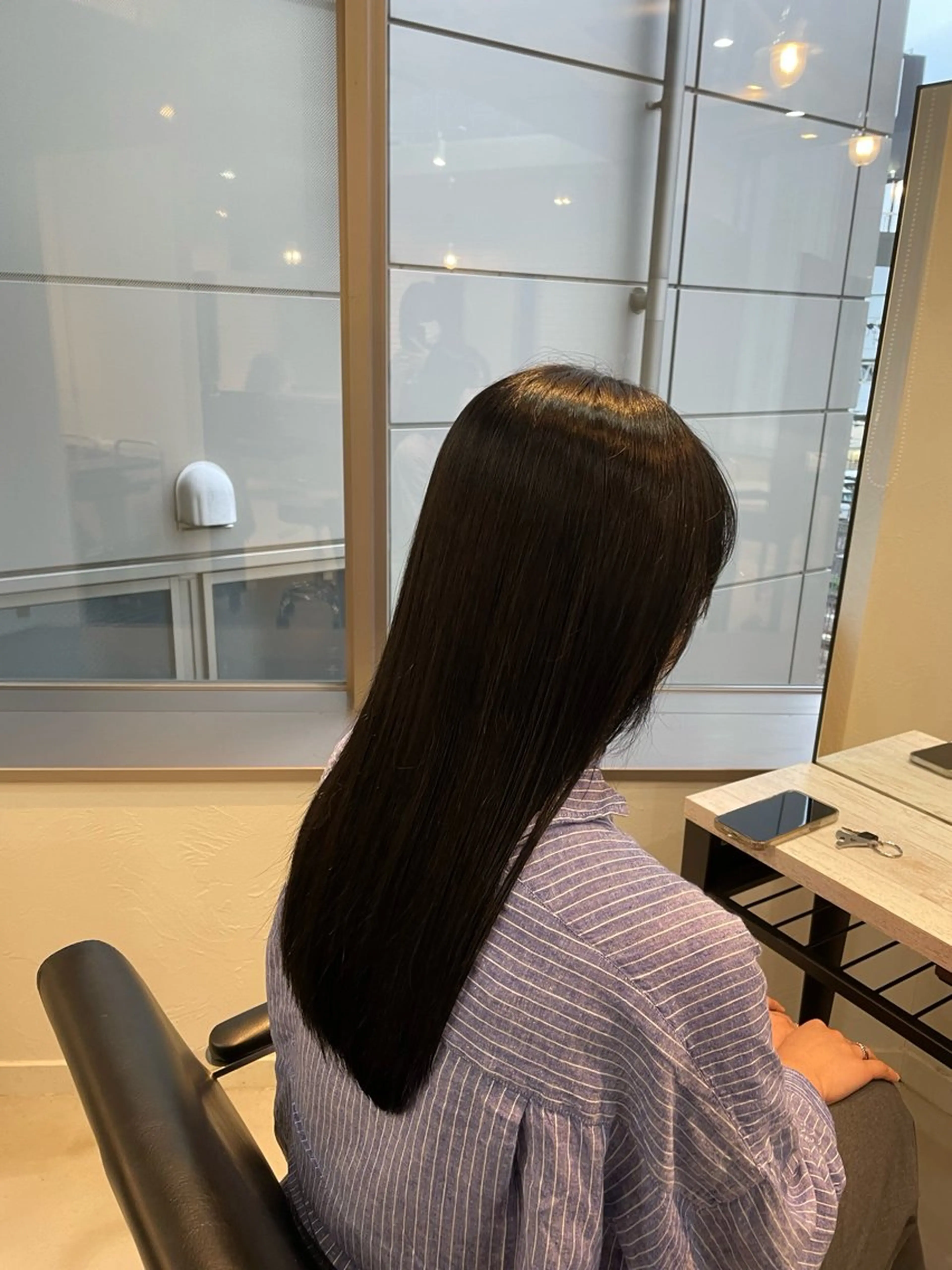 ロング カラー 黒髪 トリートメント ヘアカラー tiel 小山莉々のヘアスタイル