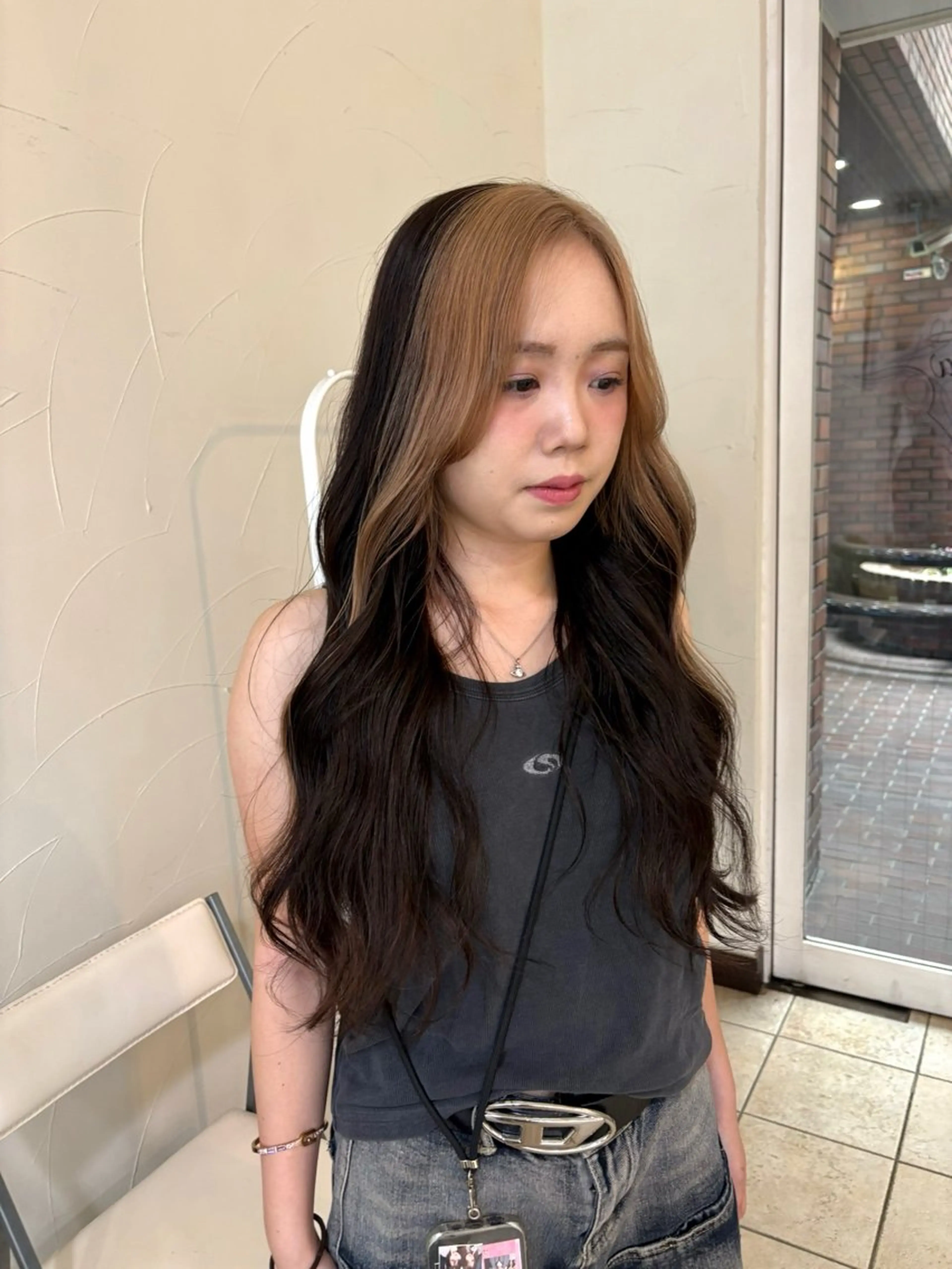 ロング カラー ヘアカラー トリートメント スズキ ユウナのヘアスタイル