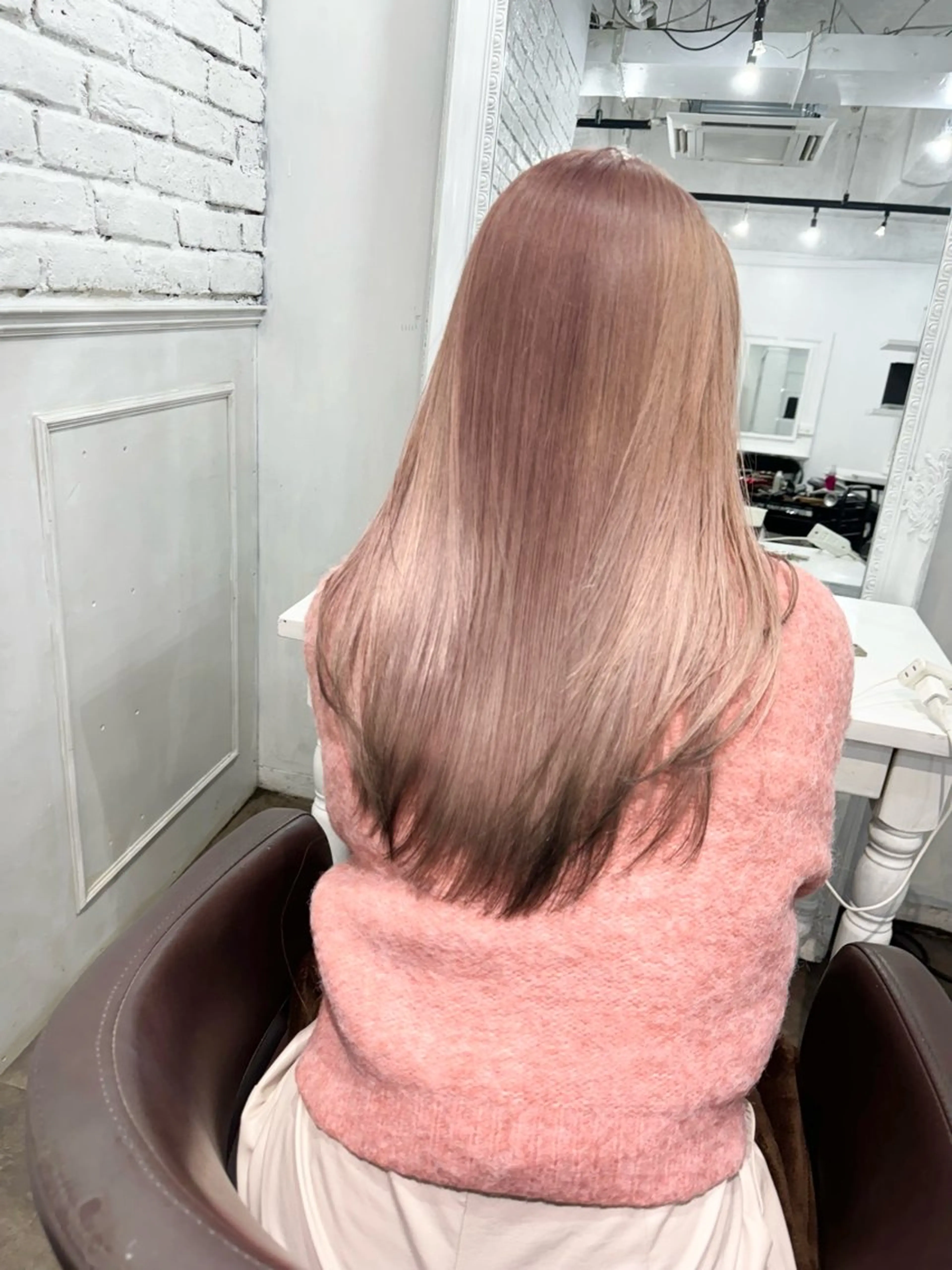 ロング カラー バレイヤージュ ミストバング ベージュカラー ブリーチ 抜きっぱなしブロンド 札幌ブリーチカラー/ ダブルカラー/ドイのヘアスタイル