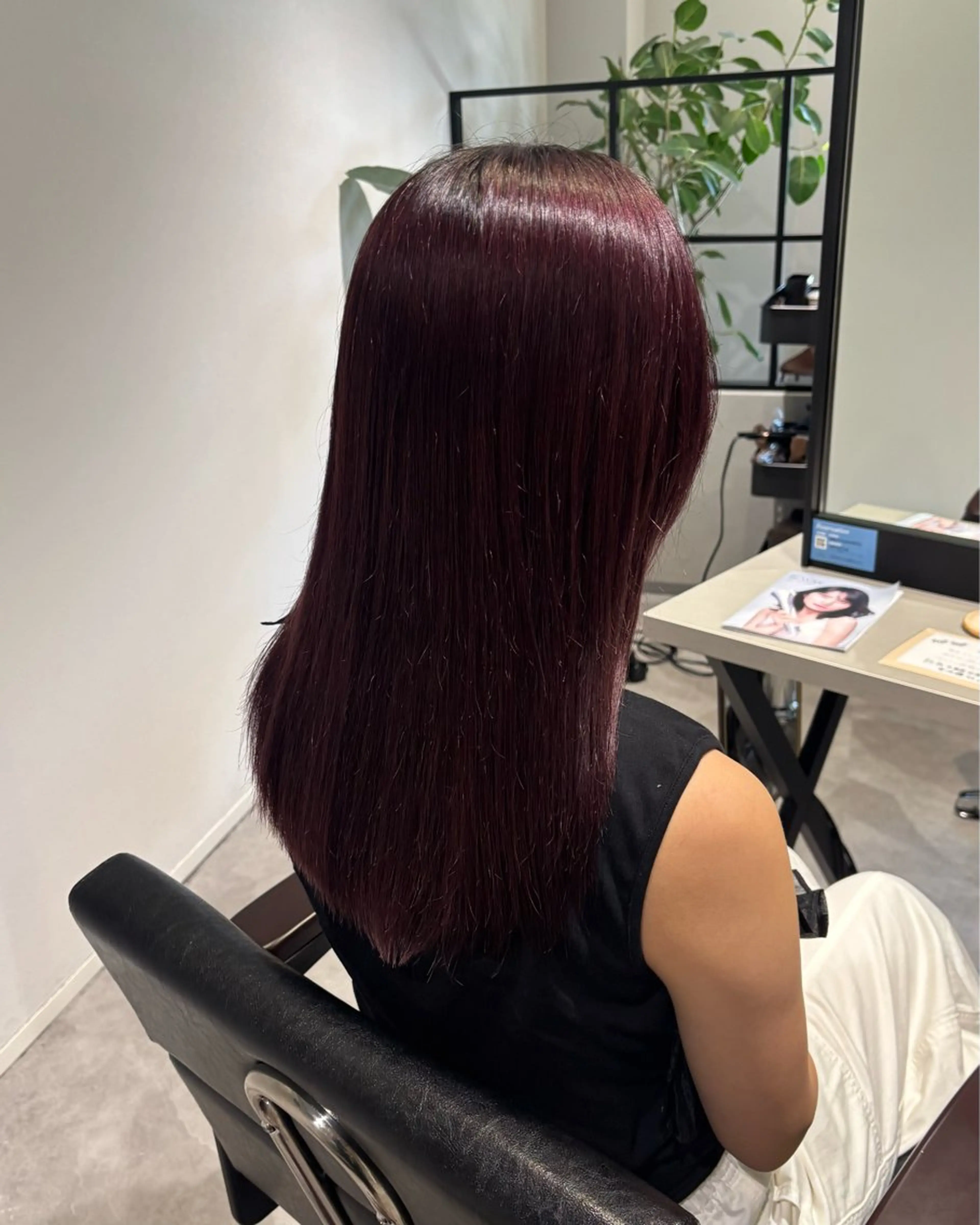 ロング ヘアカラー YURINO /ボブ ベージュ/ハイトーンのヘアスタイル