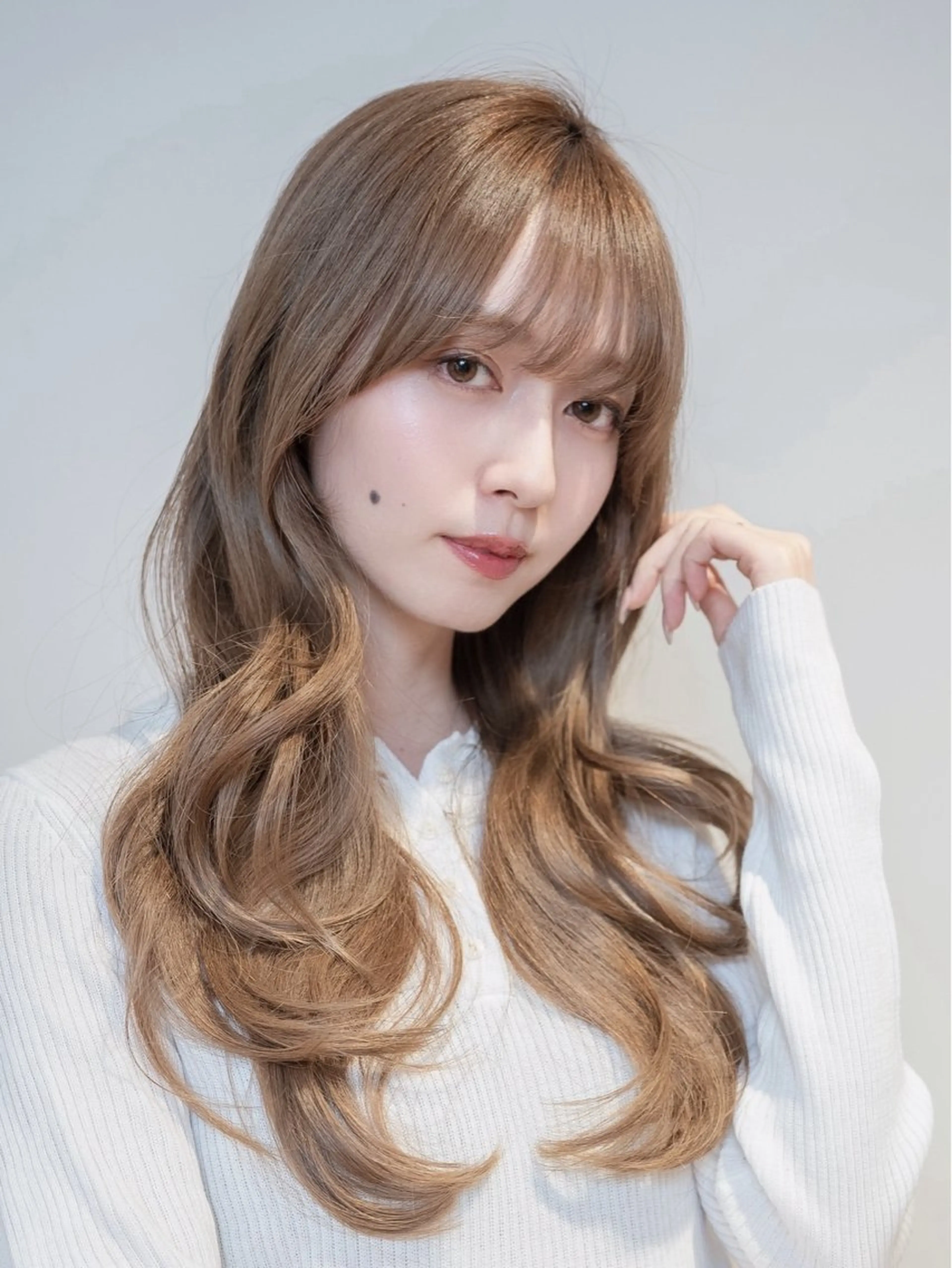 ロング カット ヘアカラー 髪質改善カラー｜ レイヤー｜小寺 葵のヘアスタイル