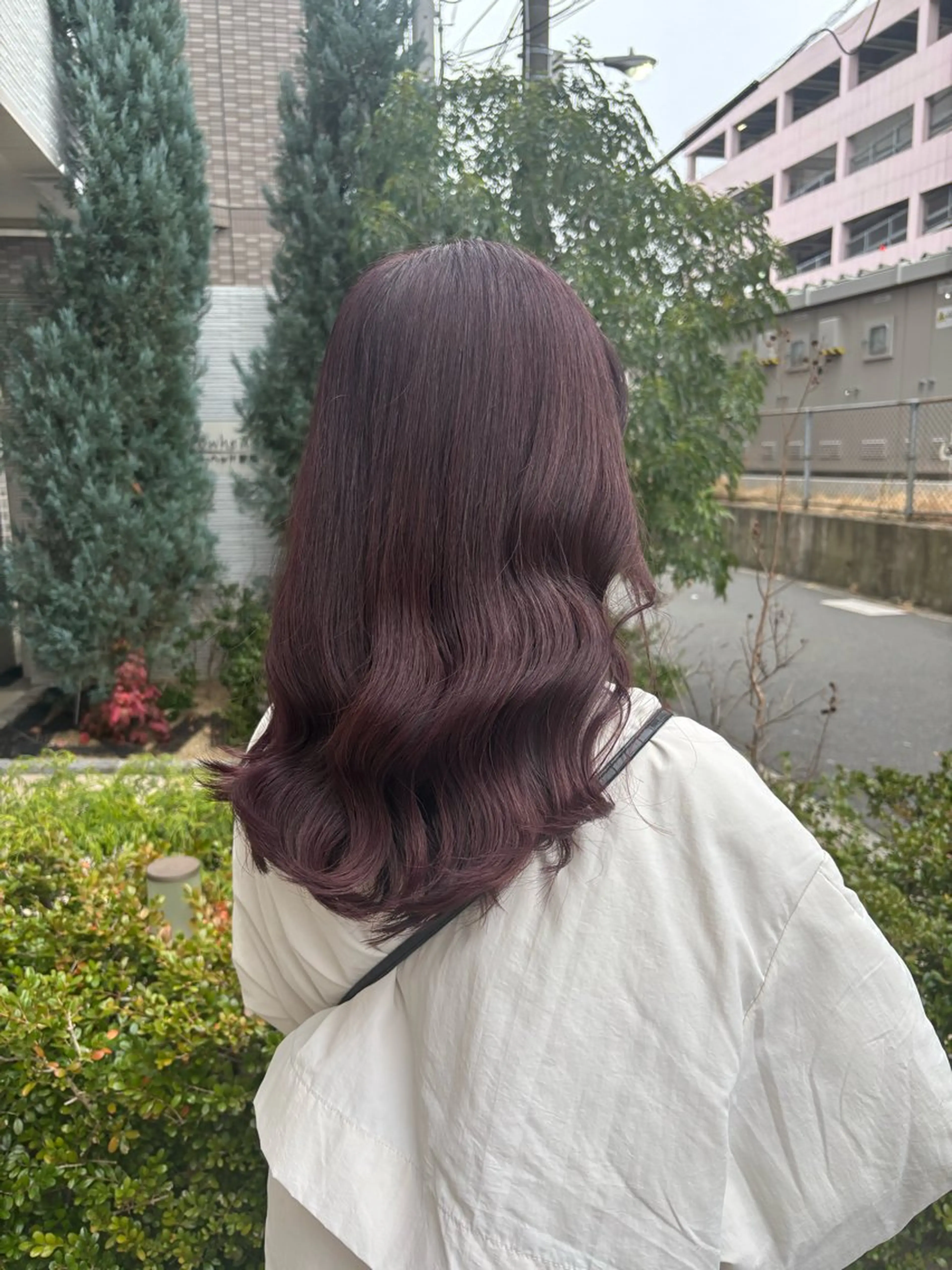 カラー ヘアカラー トリートメント しおり🍬 KOKORO🤍のヘアスタイル
