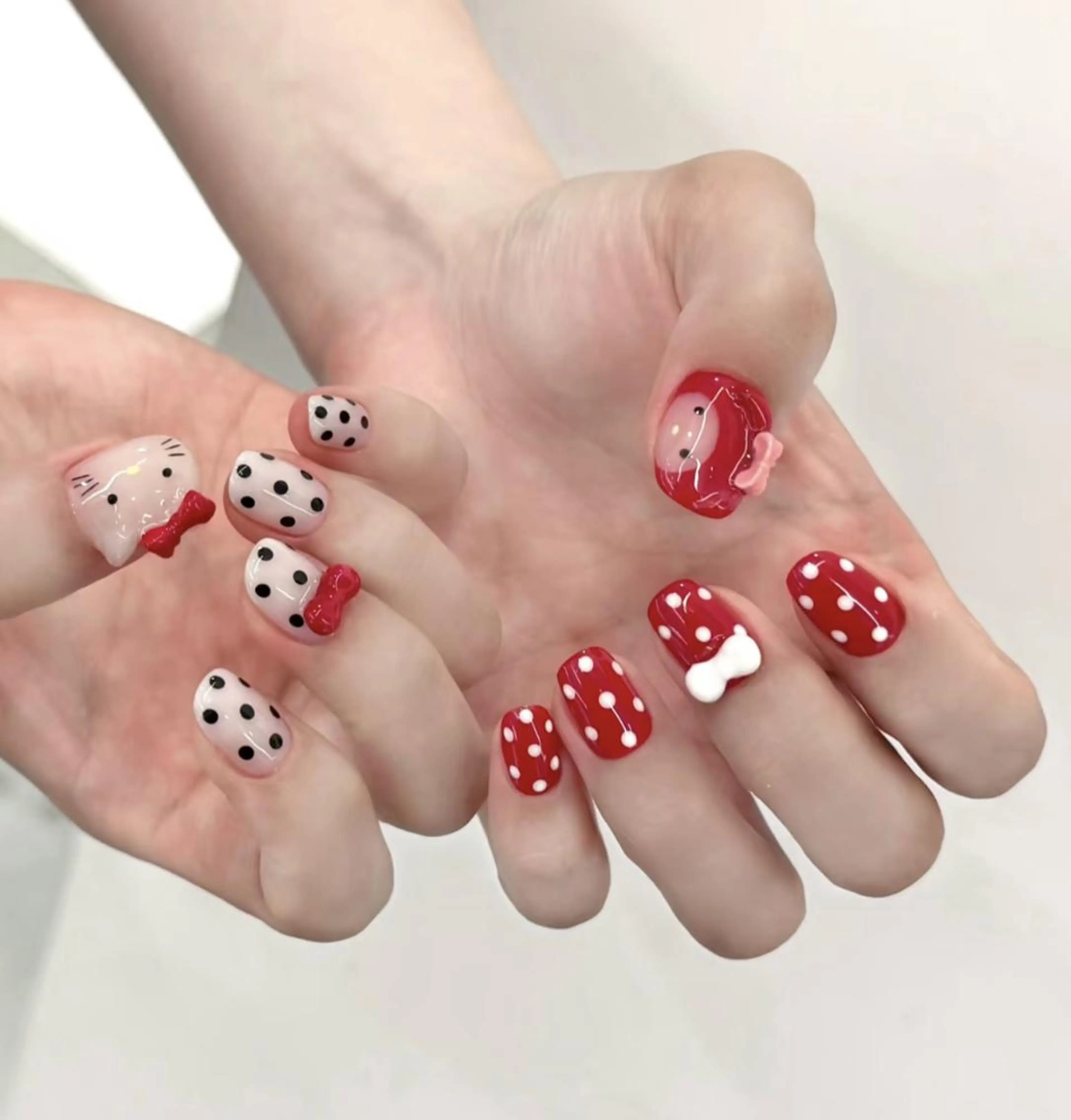 ネイル ハンドネイル 🎀 KiKi_nailのネイルデザイン