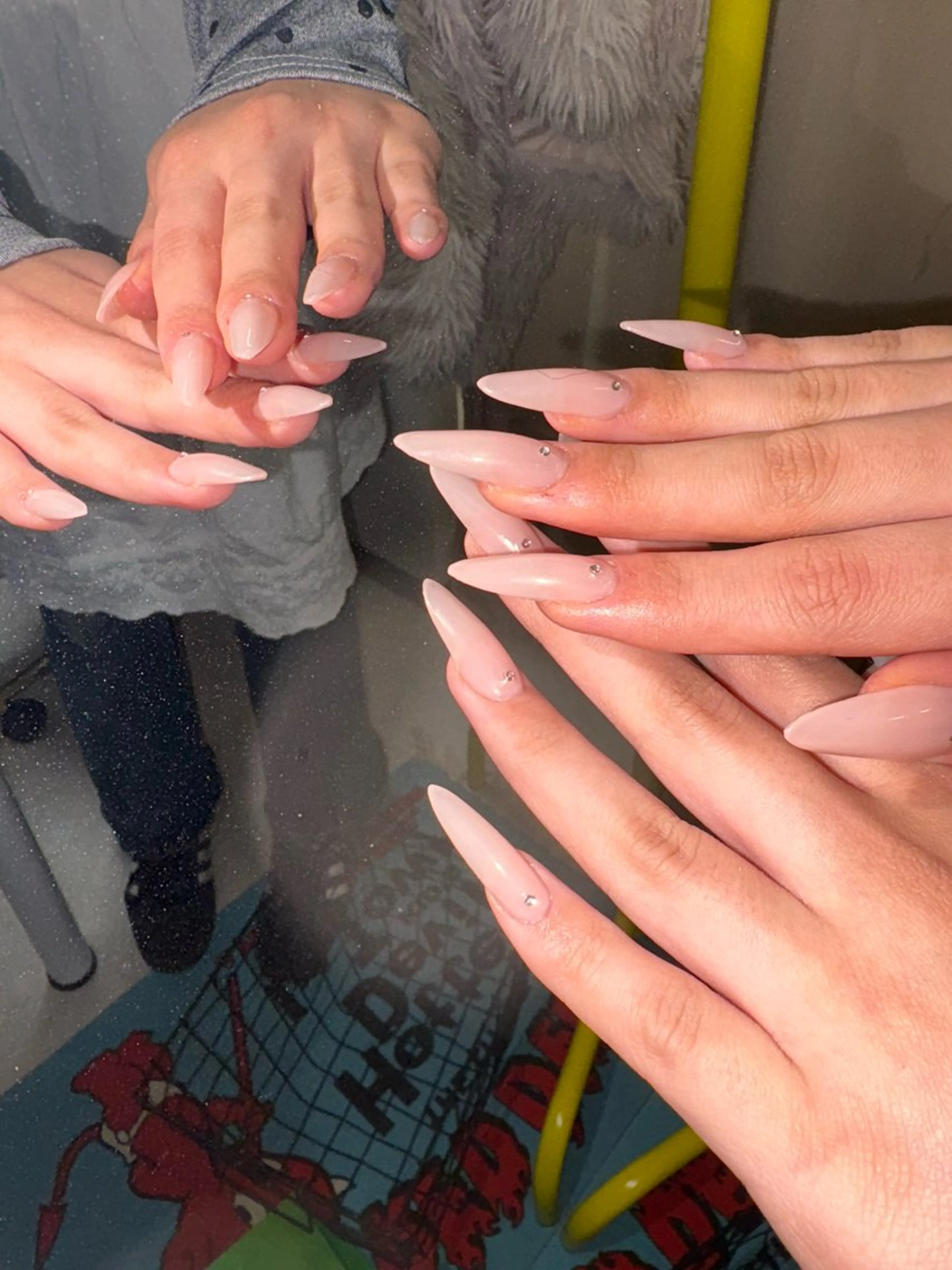 ネイル 成人式 ロングネイル シンプルネイル 33nail✴️栄 スミレ❇️Gel-xのネイルデザイン