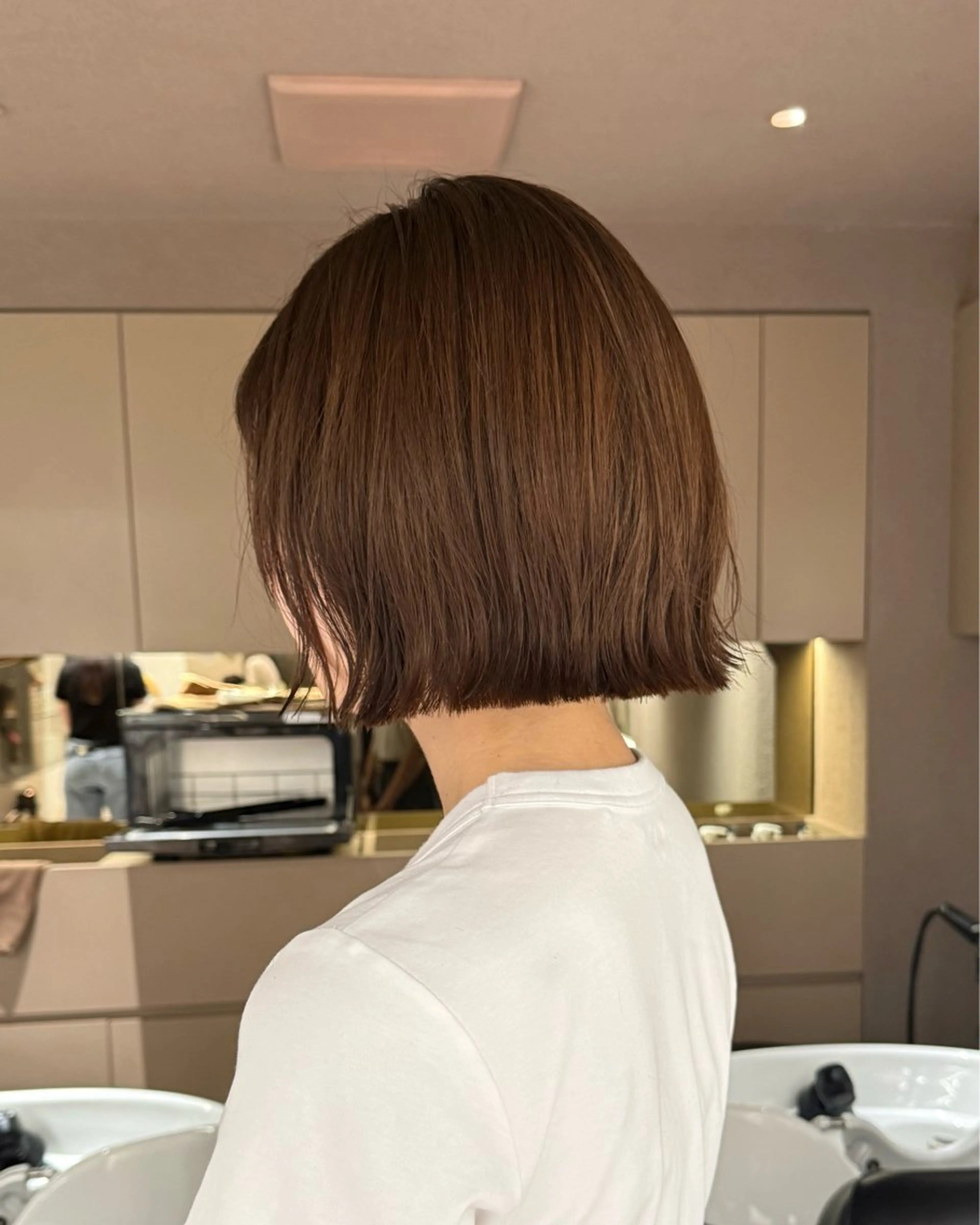 ショート カラー Akari暖色カラー /レイヤーカットのヘアスタイル