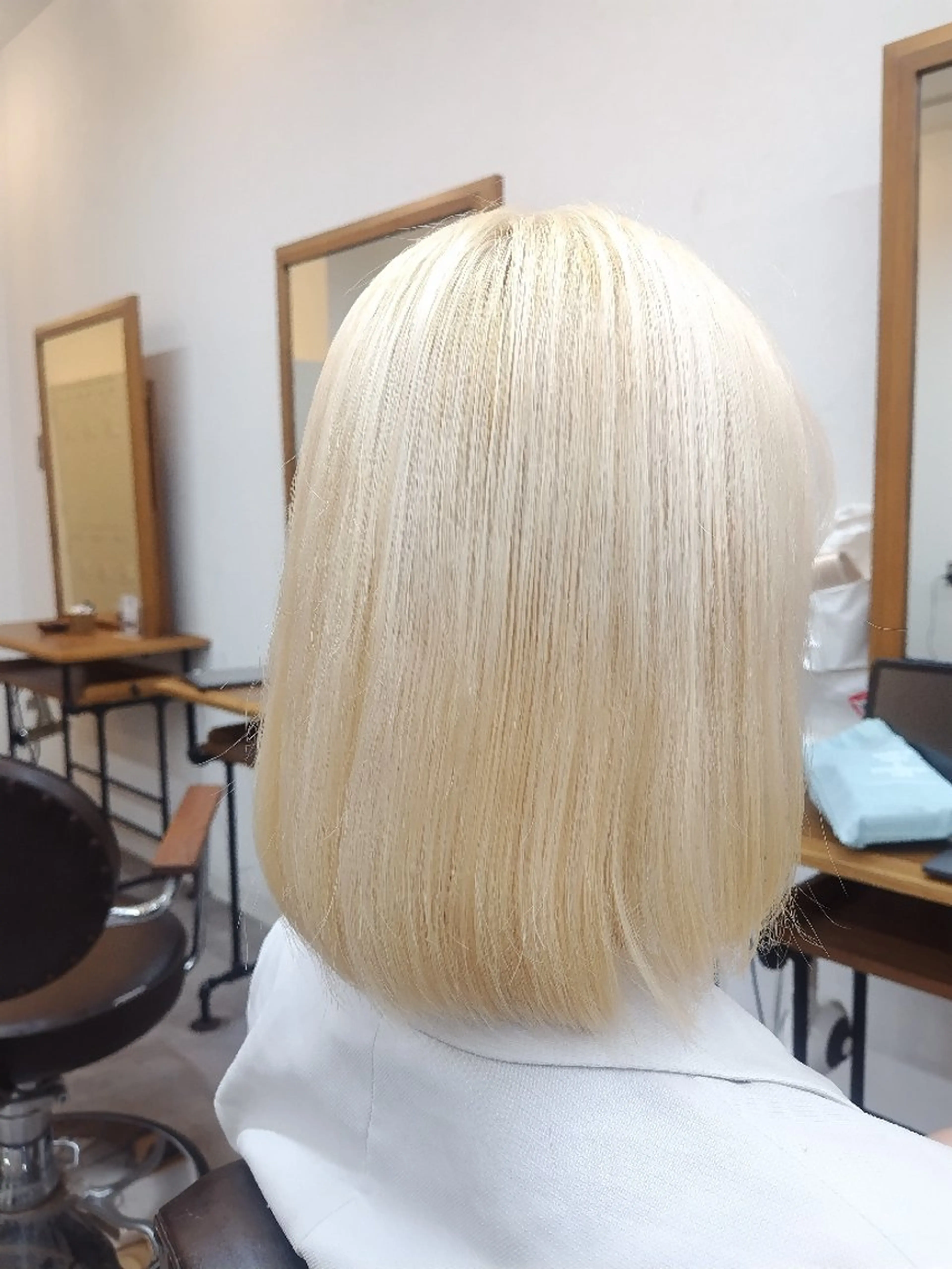 カラー ブリーチ 澤田 あきのヘアスタイル