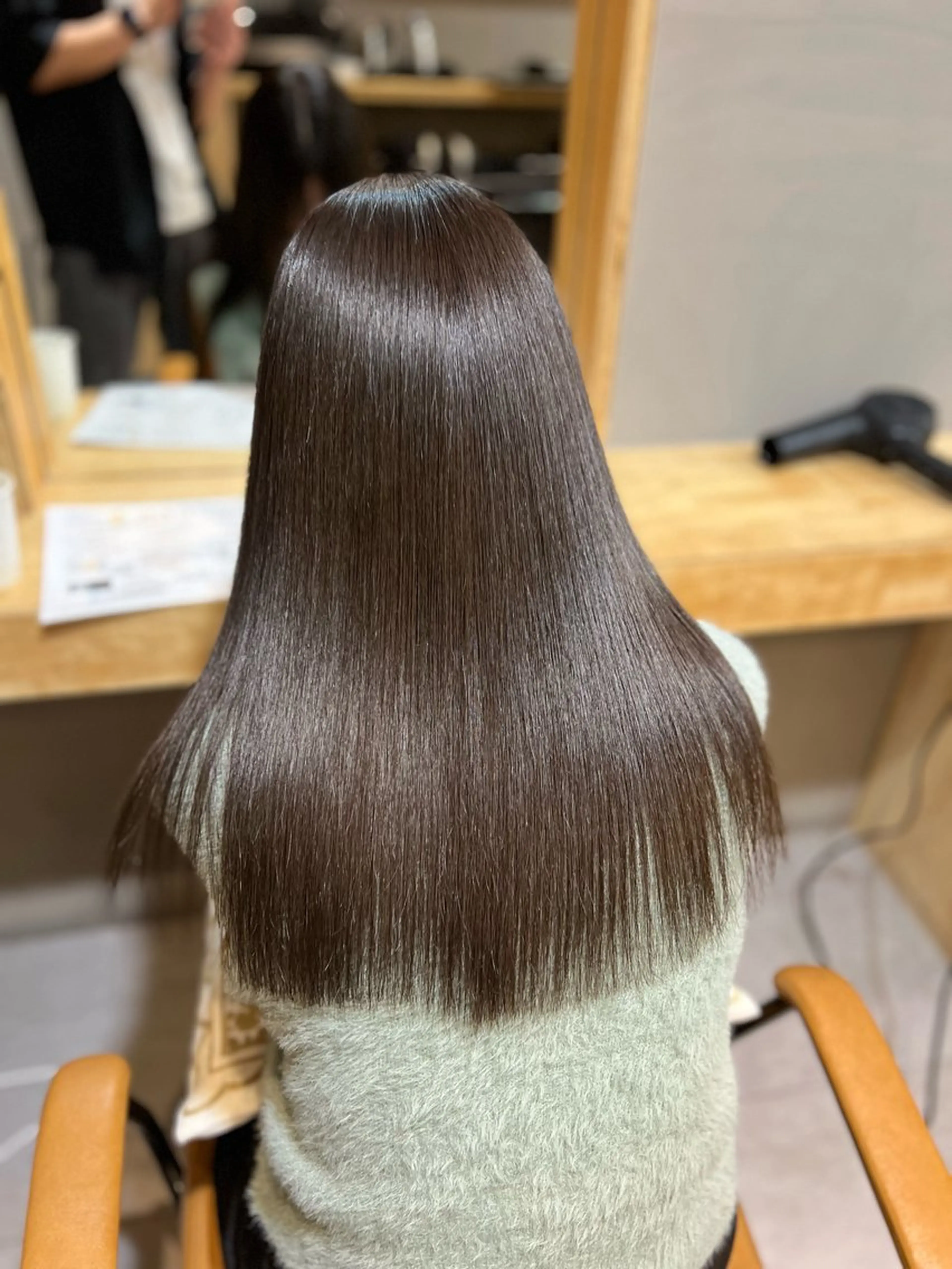 セミロング カラー 透明感カラー ダブルカラー グレージュ 神戸ボブ✂️ ioe三宮/田 伸佳のヘアスタイル