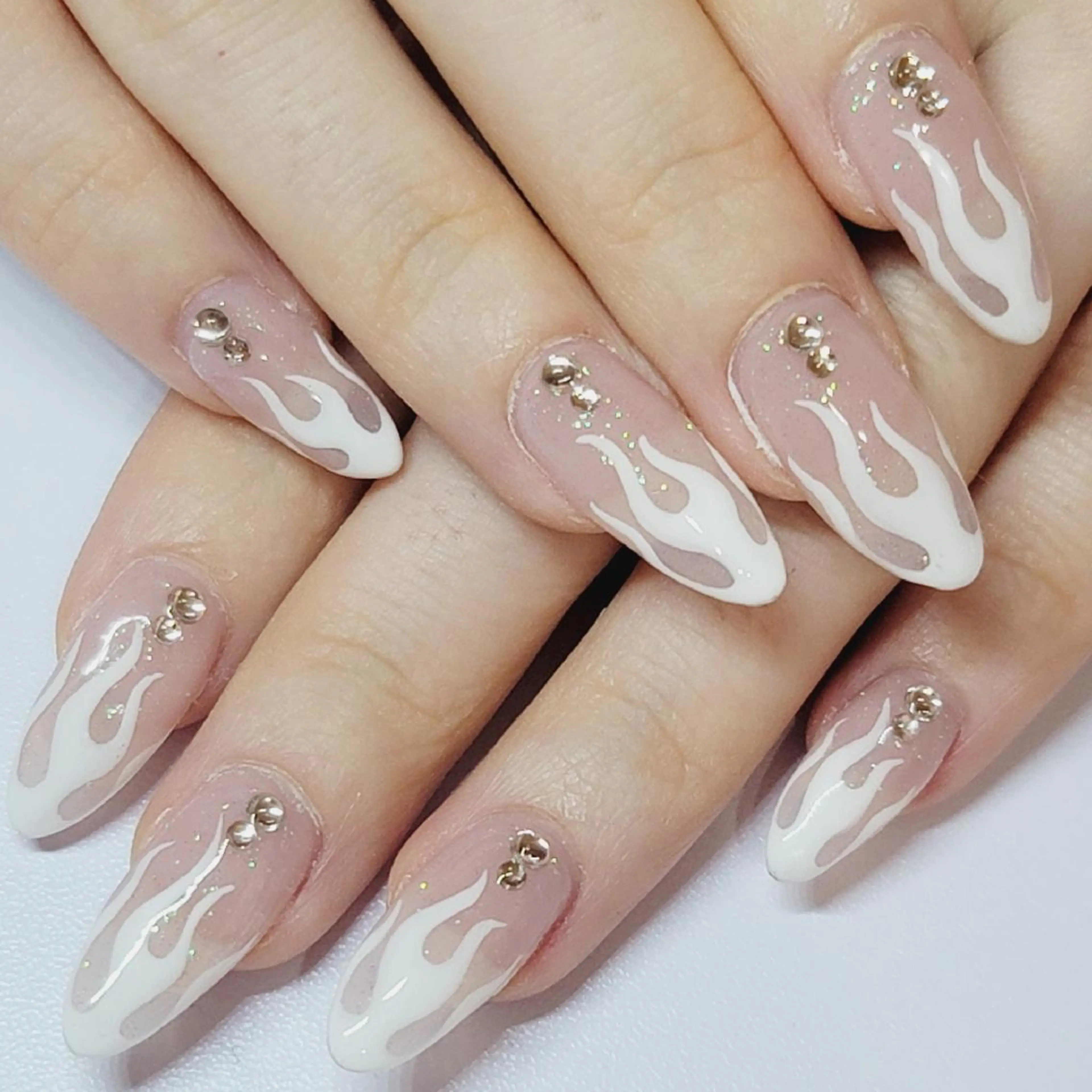 ネイル アートネイル クリアネイル ラメ(グリッター) ホワイト ハンドネイル よしだ ひろきのネイルデザイン