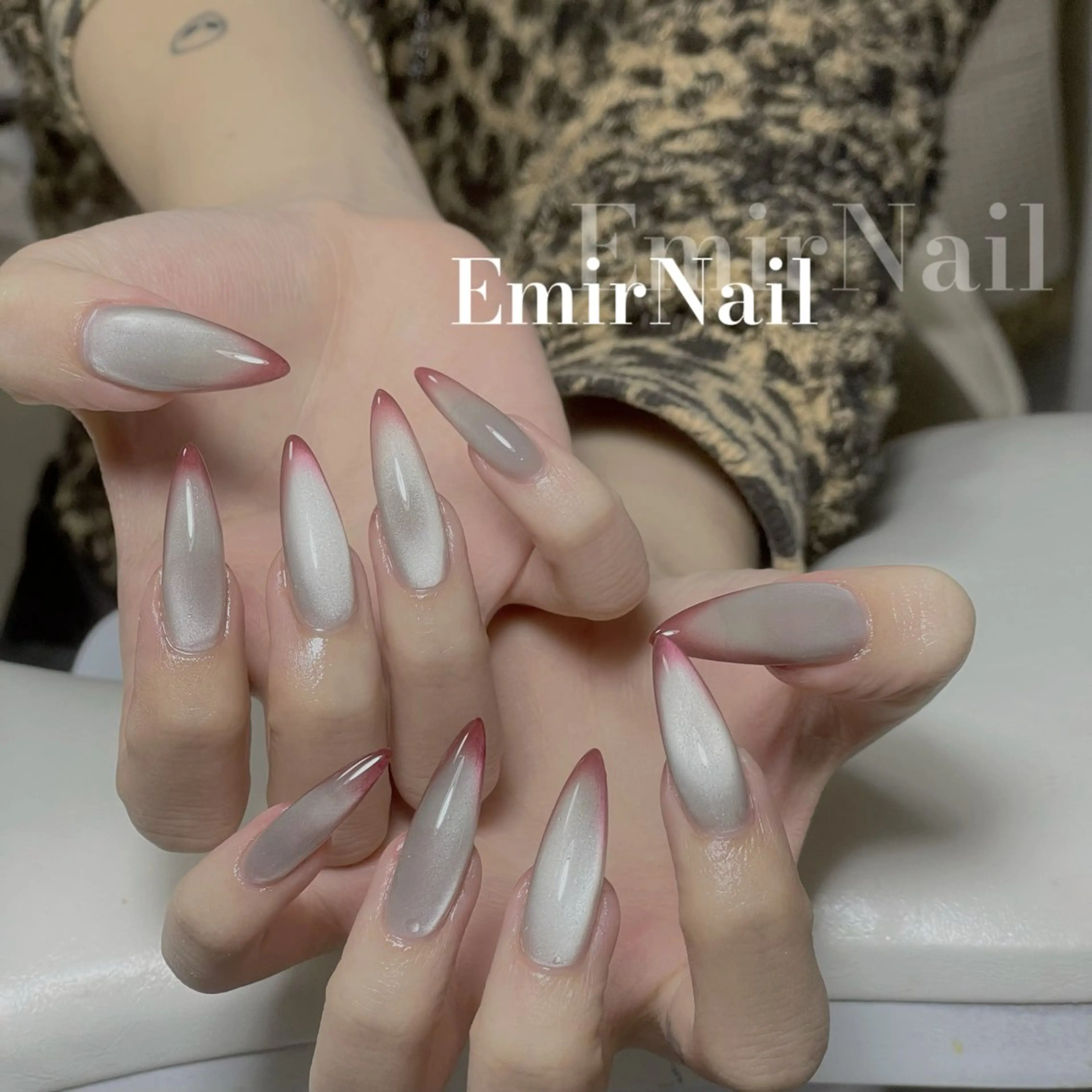 キラキラマグネットネイル💅✨の写真