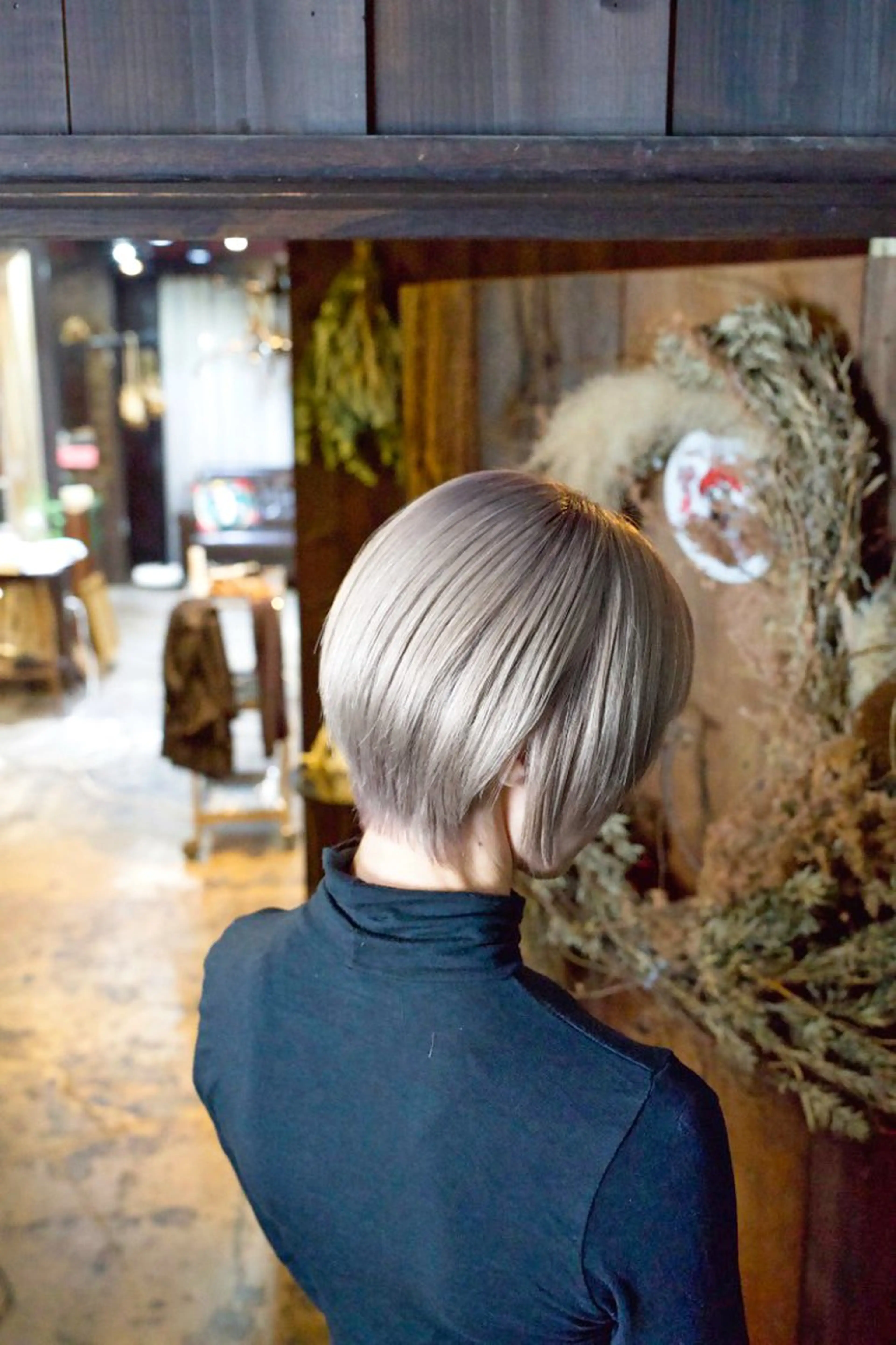 ショート カラー ブリーチ カット ヘアカラー トリートメント Armoire所属・安藤悠里/ハイトーン /デザインカラーのヘアスタイル