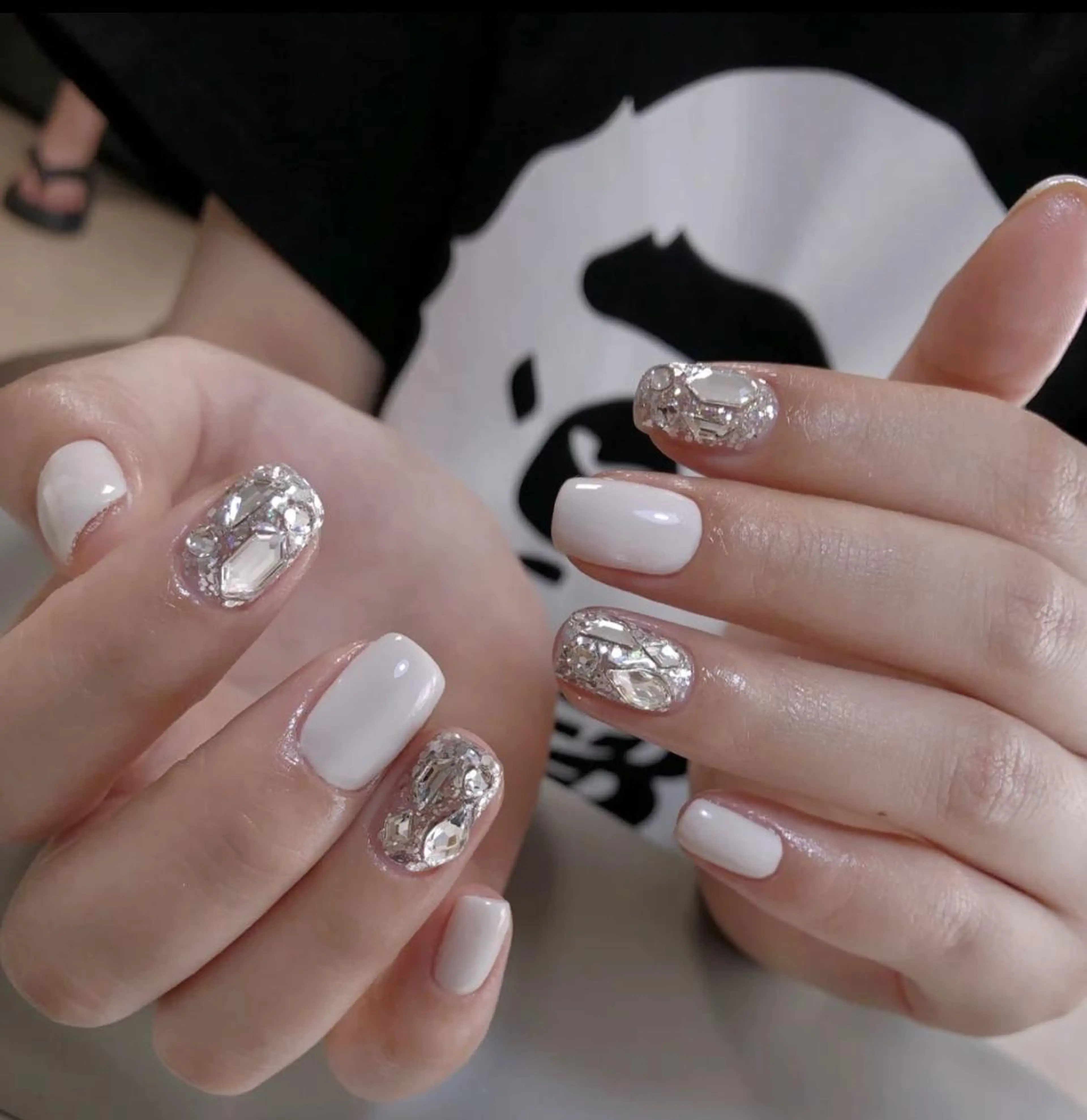 ネイル シンプルネイル Queens みなみのネイルデザイン