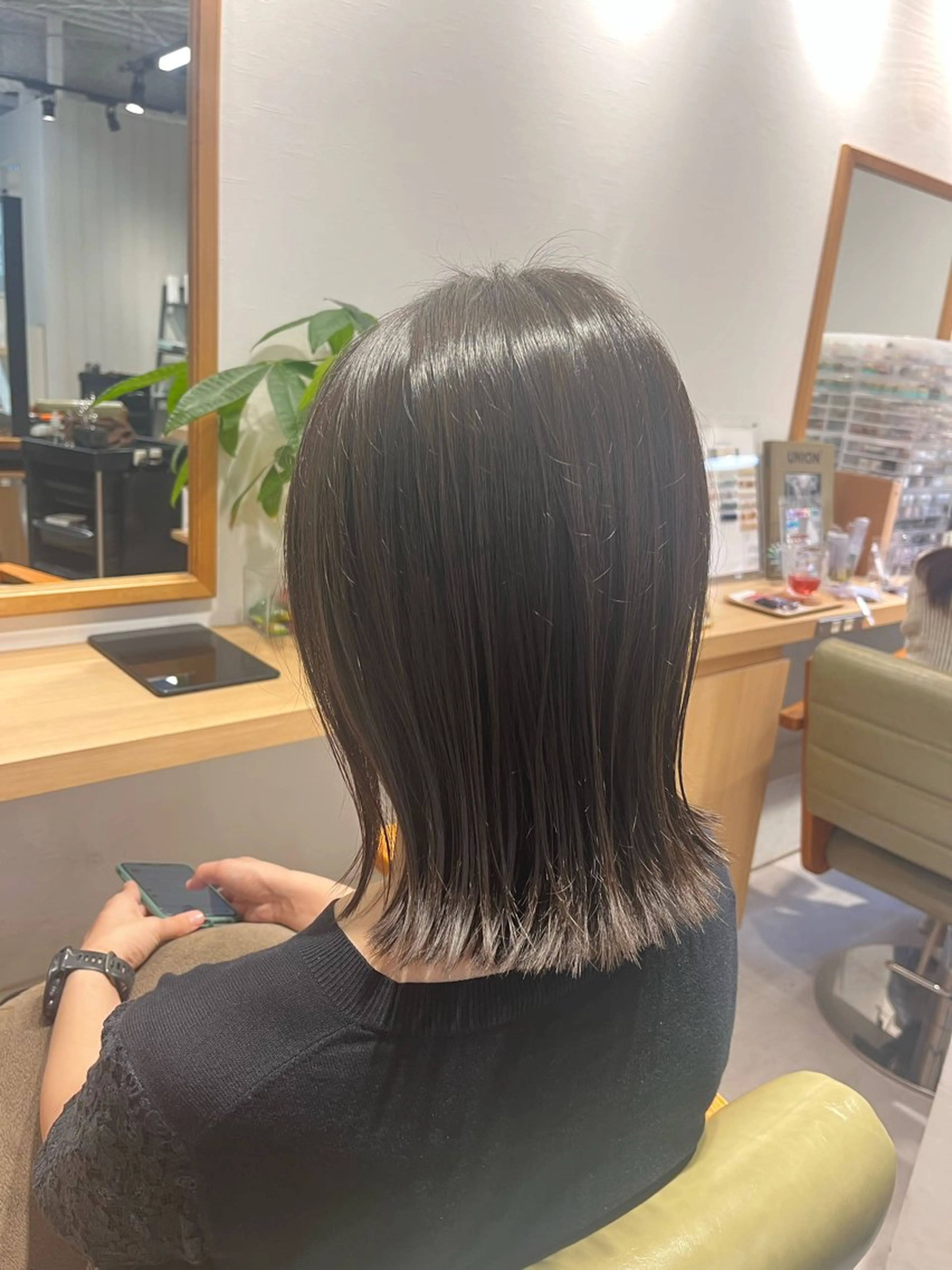 ミディアム カット epic所属・武田 綺音のヘアスタイル