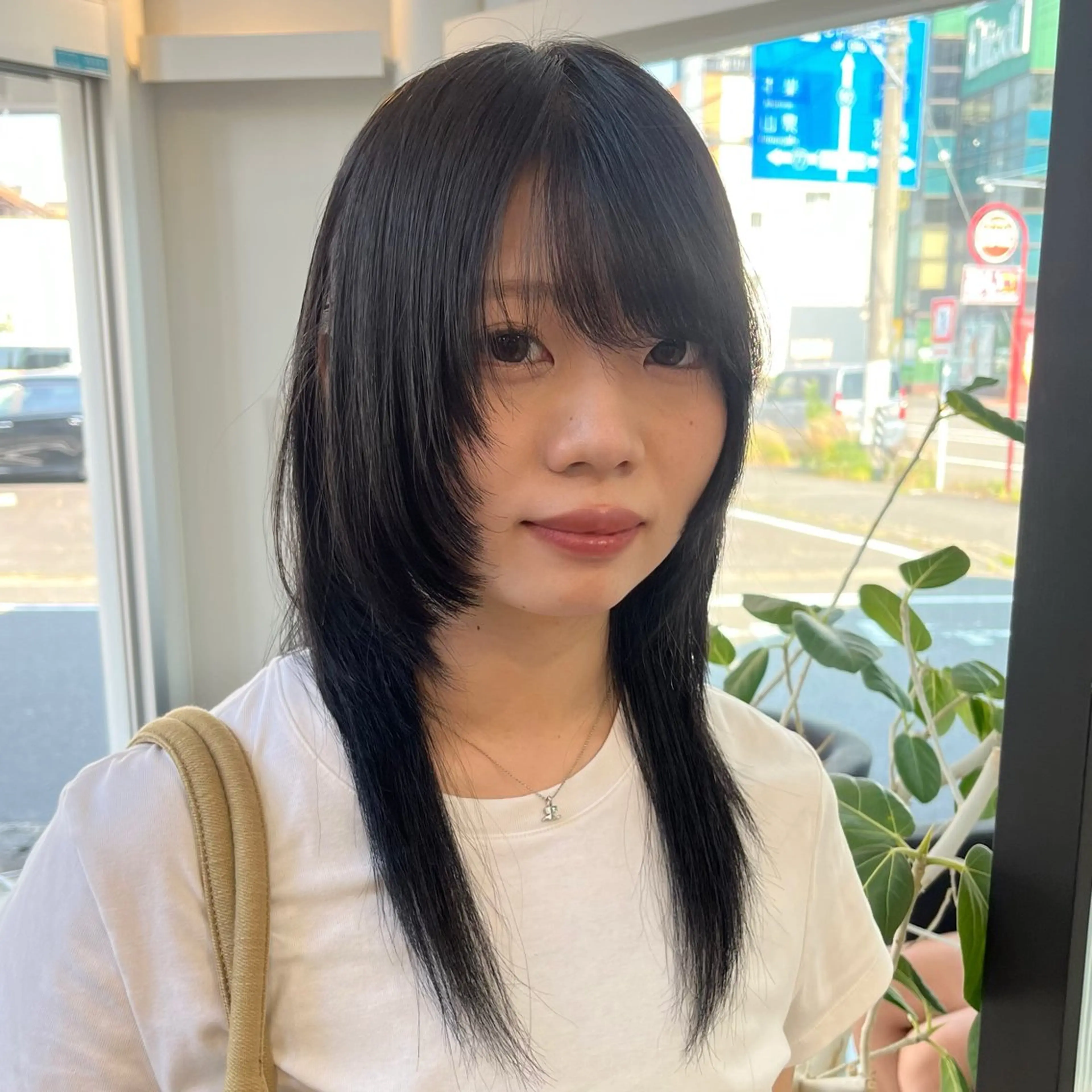 セミロング カラー パーマ/ハイトーン/ レイヤー/伊藤萌のヘアスタイル