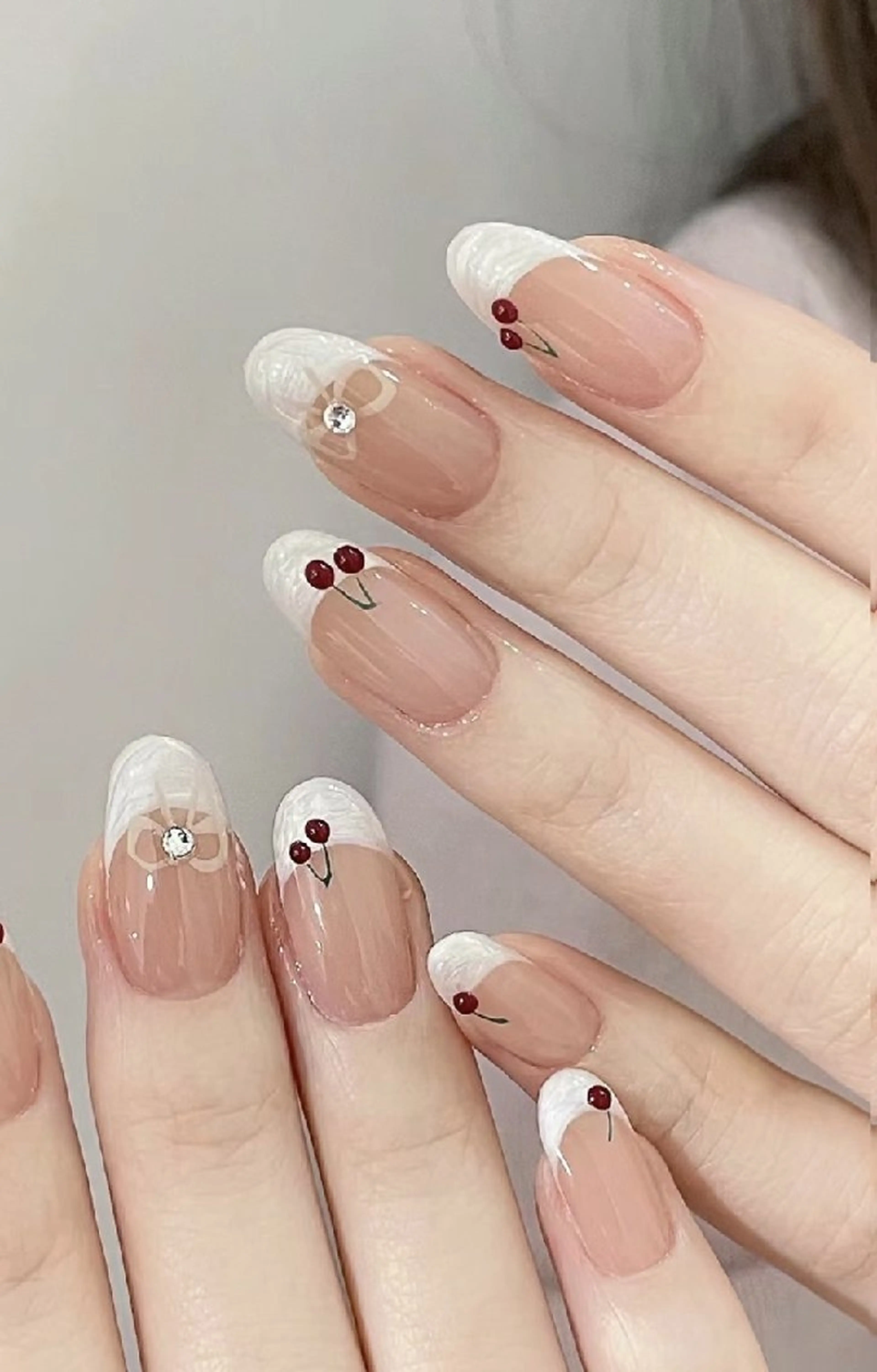 ネイル チークネイル フットネイル フレンチネイル ジェルネイル マグネットネイル ハンドネイル UM Nail Salonのネイルデザイン