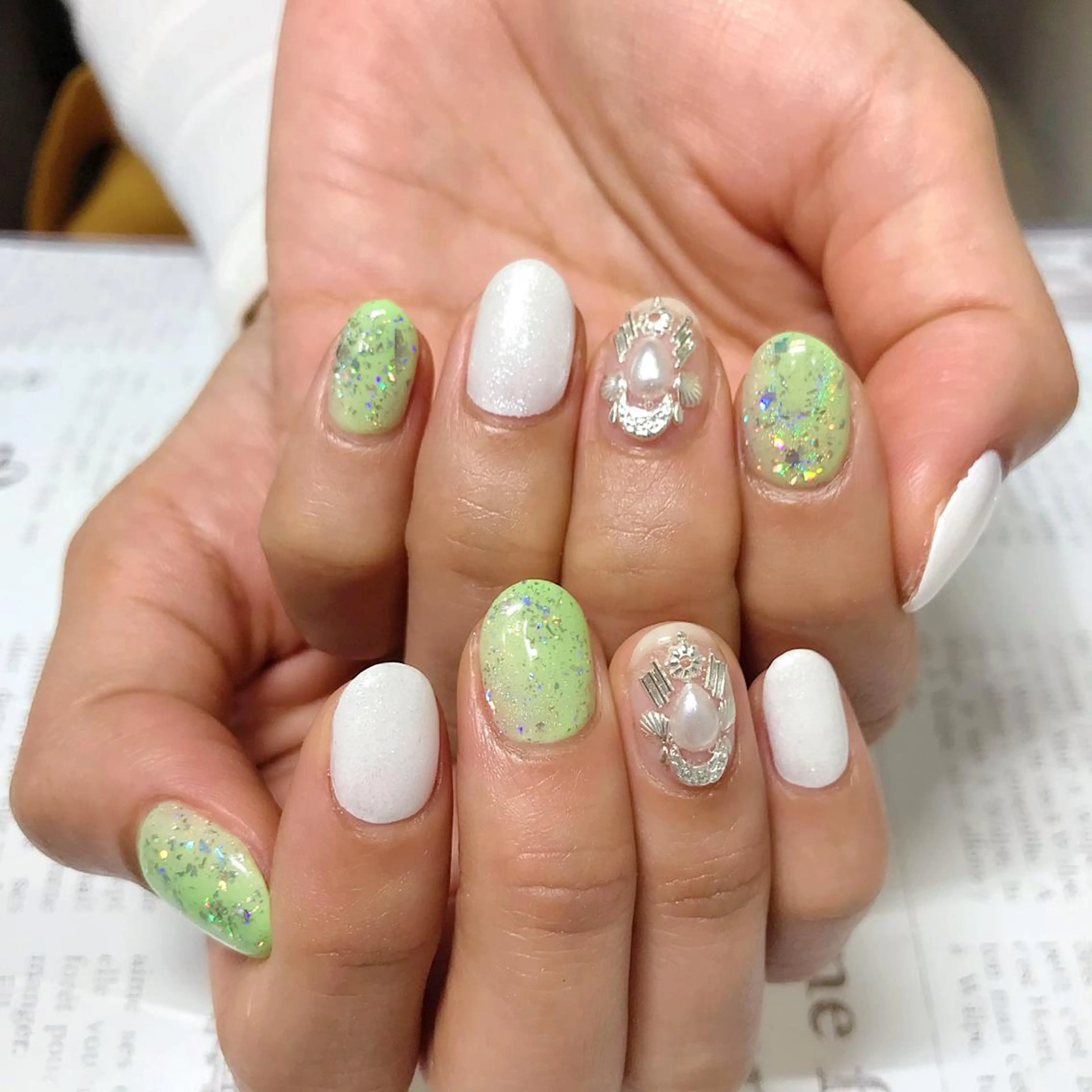ネイル elu ：nail＆eyeのネイルデザイン