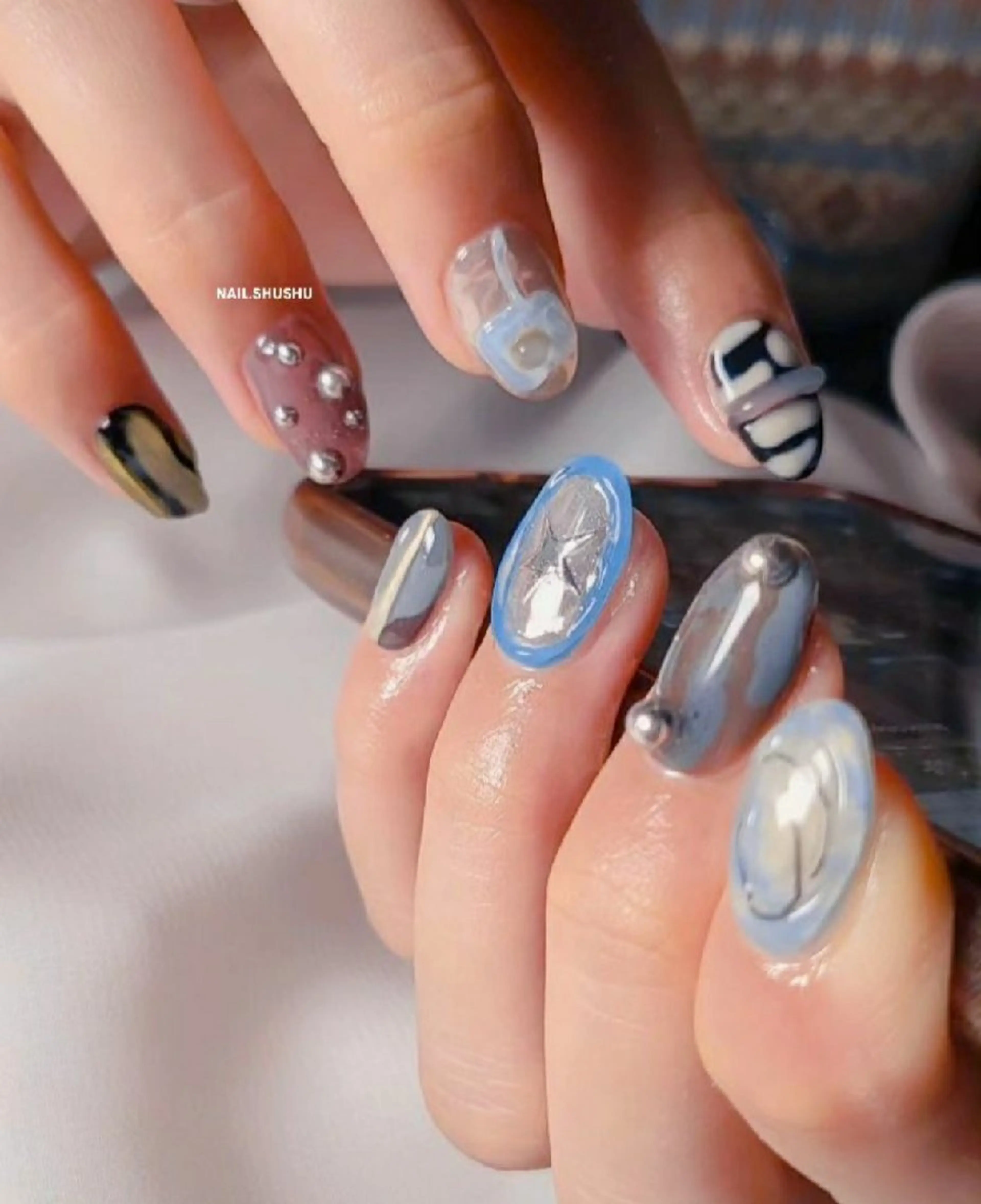 ネイル 持ち込み ニュアンスネイル ワンカラーネイル シンプルネイル 冬ネイル ハンドネイル 3dパーツ/流行り 👧shushu❤️のネイルデザイン