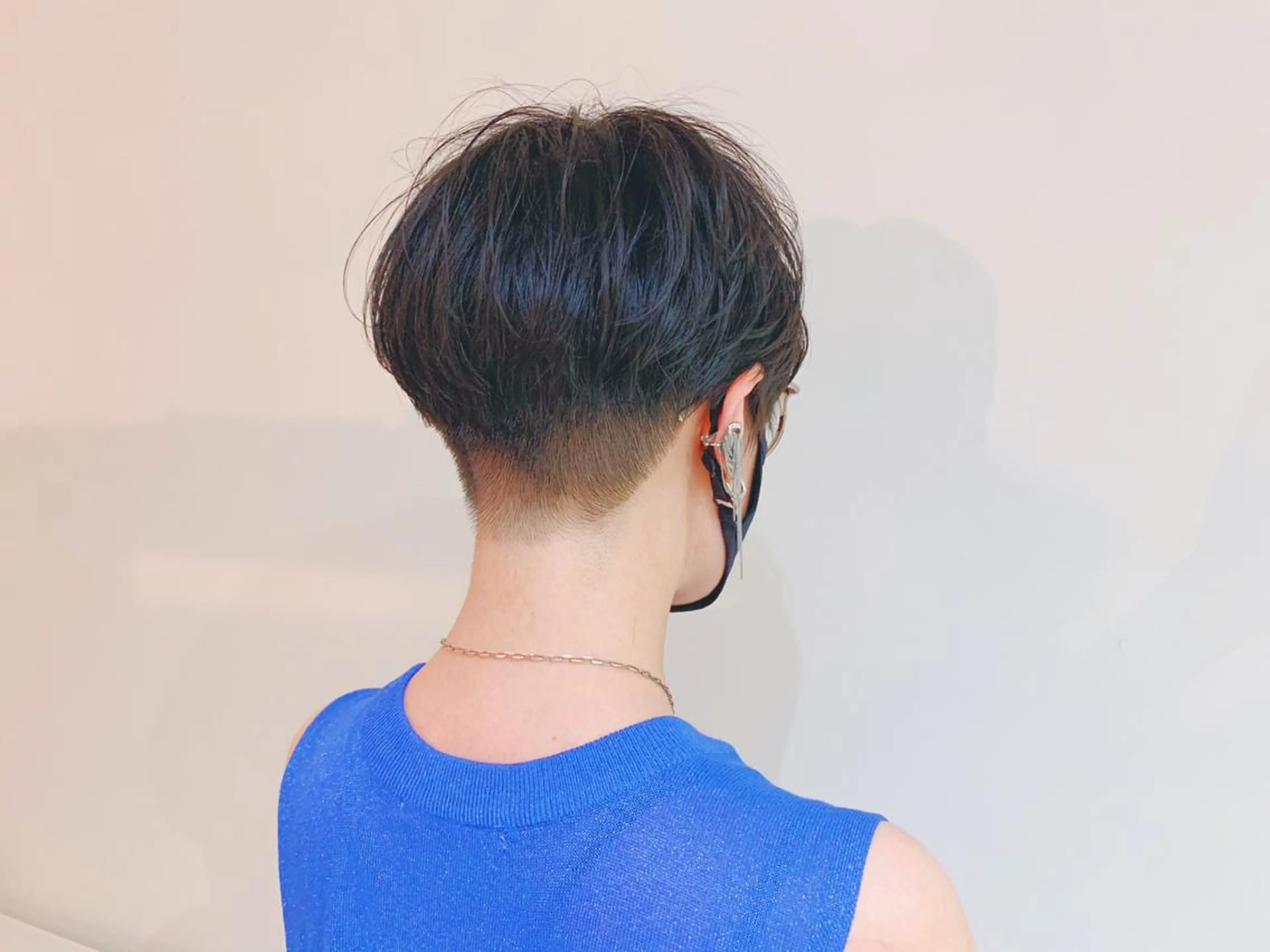 ショート タカハシ ハヤトのヘアスタイル