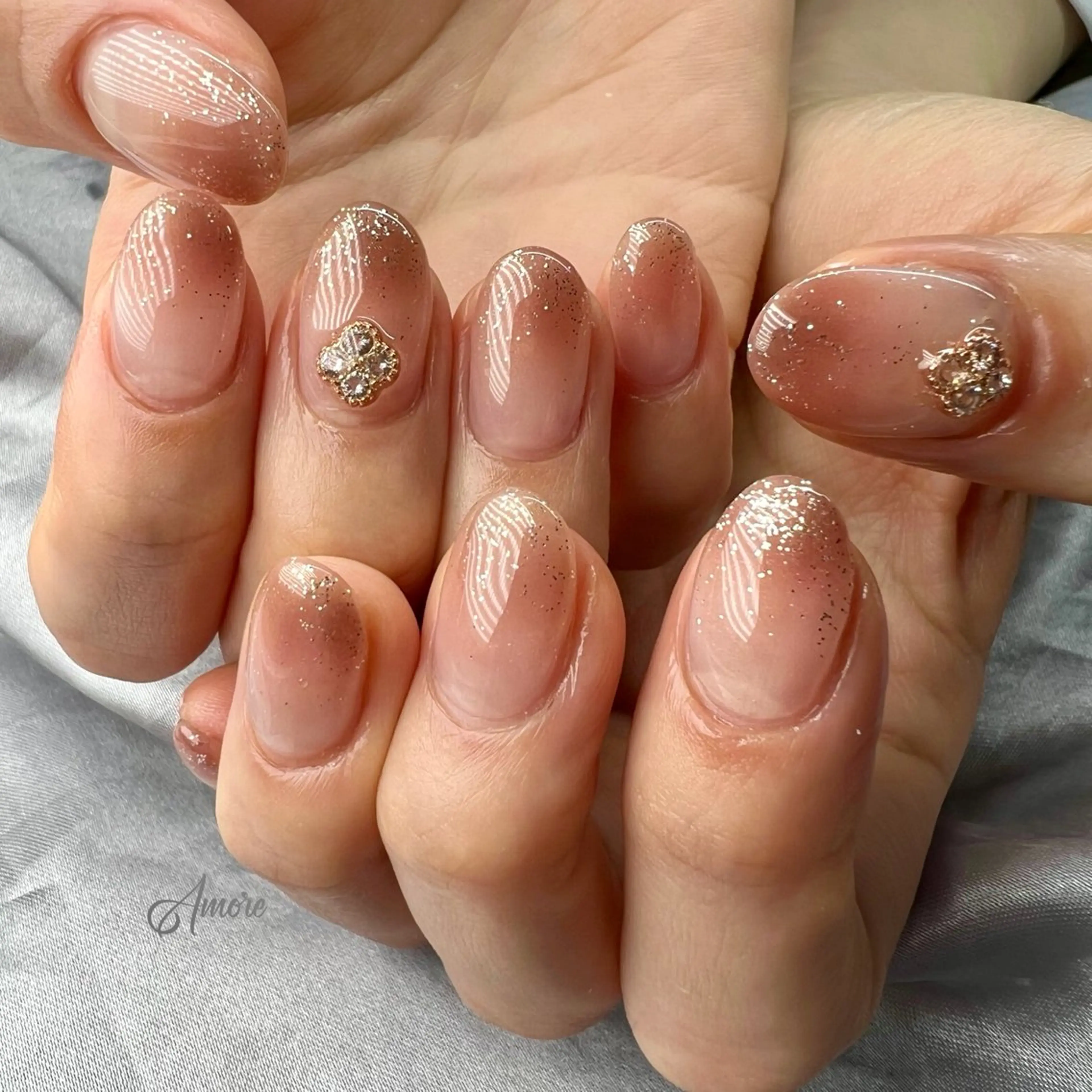 ネイル ジェルネイル キラキラネイル 韓国ネイル パラジェル 冬ネイル You kyehwaのネイルデザイン