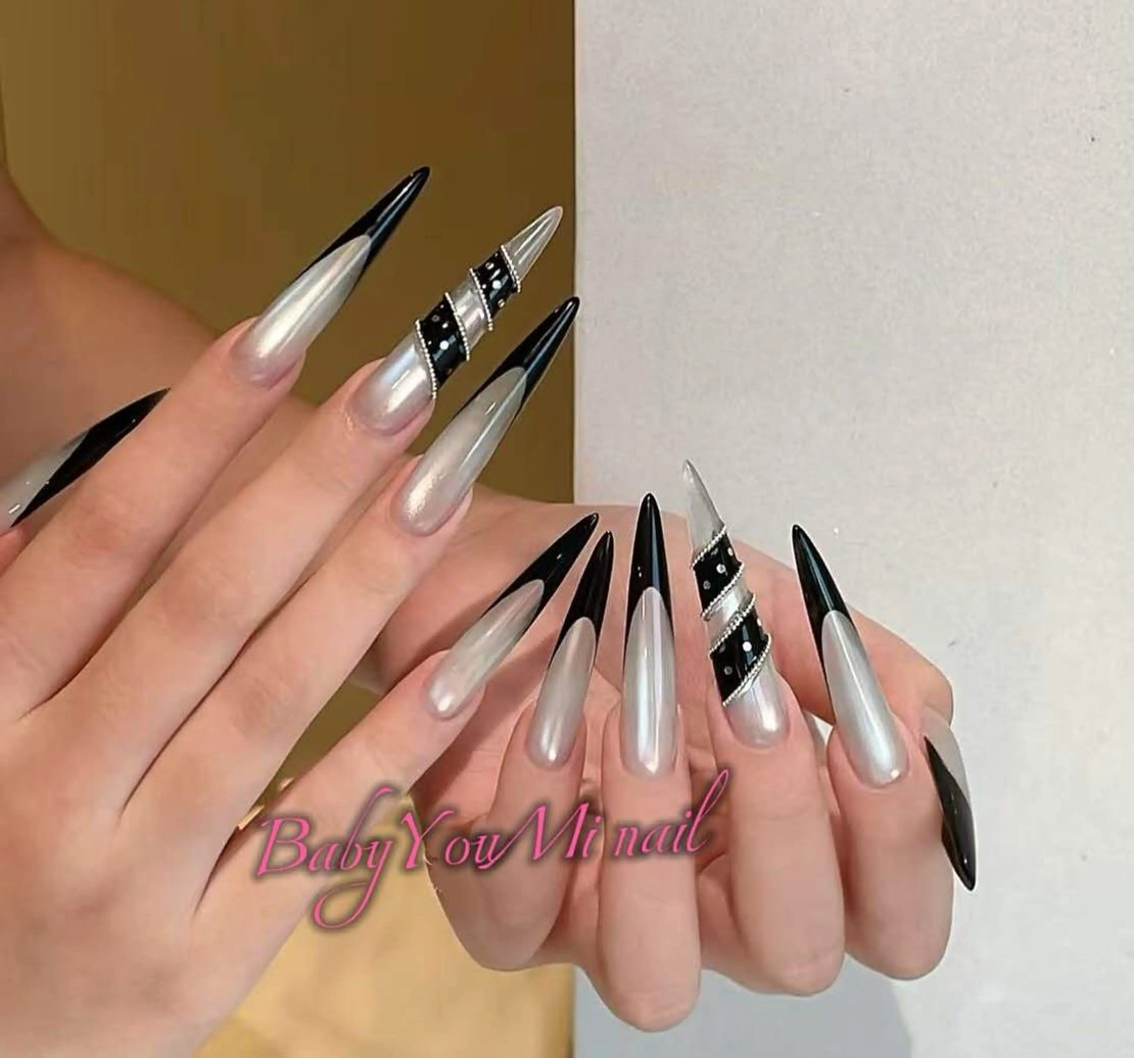 ネイル オーロラネイル フラワーネイル フットネイル フレンチネイル ジェルネイル ハンドネイル 相沢 さやかのネイルデザイン