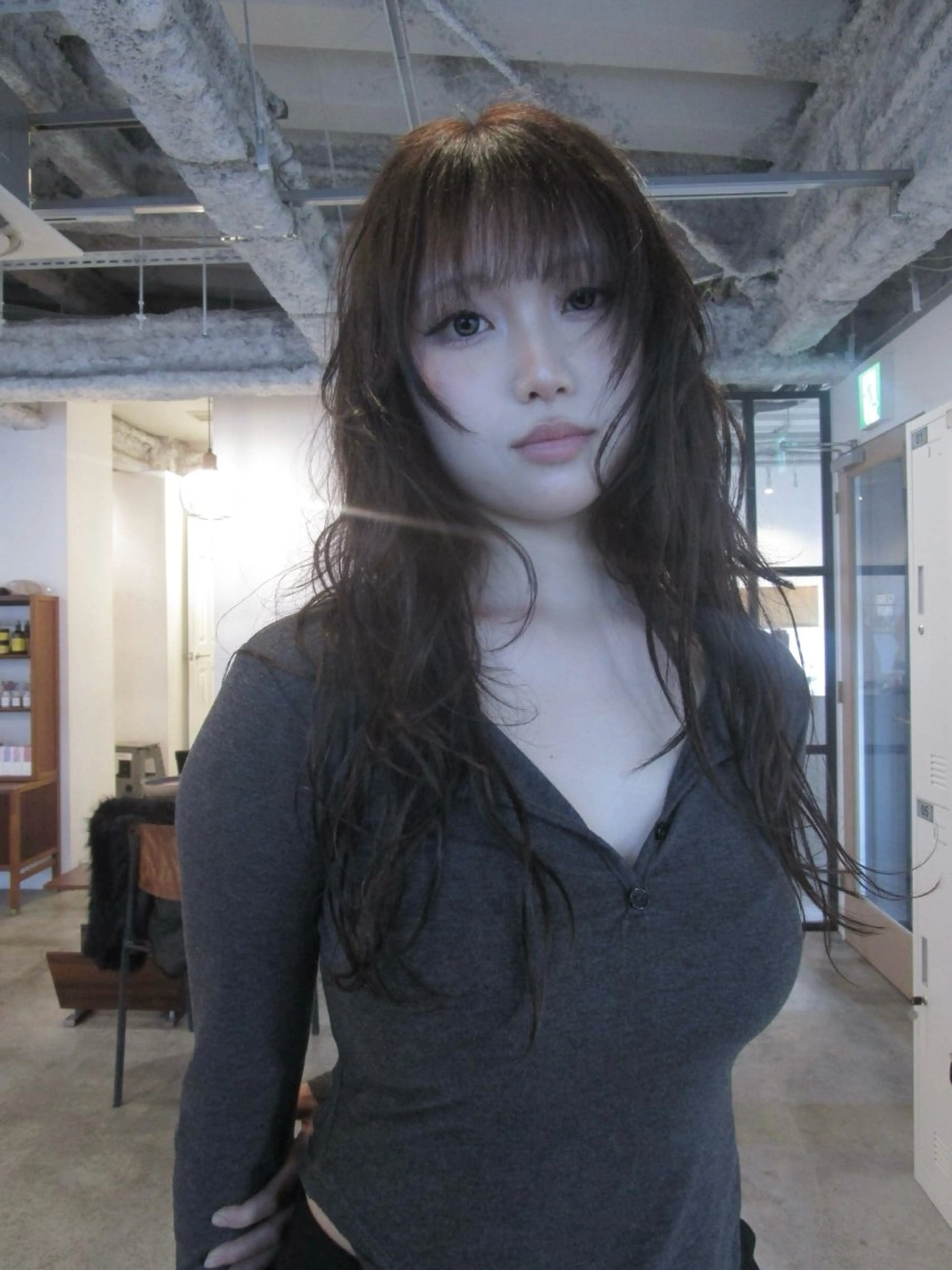 ロング パーマ 顔周りカット レイヤーカット ストレートパーマ 縮毛矯正 yu maのヘアスタイル