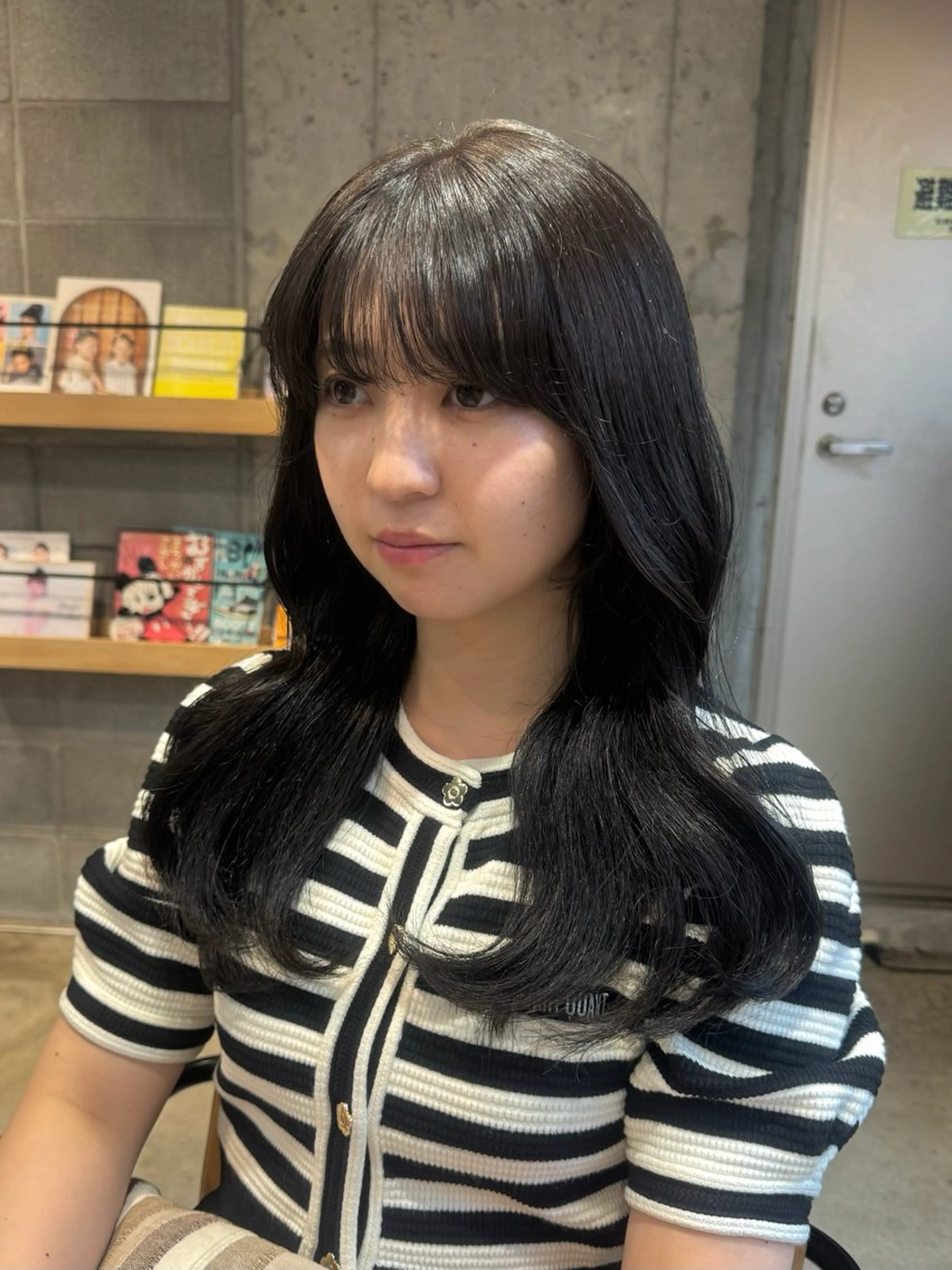 ロング カラー ヘアアレンジ ダークグレー くびれヘア ヘアカラー トリートメント ヘッドスパ 顔まわり/艶カラー/ 🤎himari🤎のヘアスタイル
