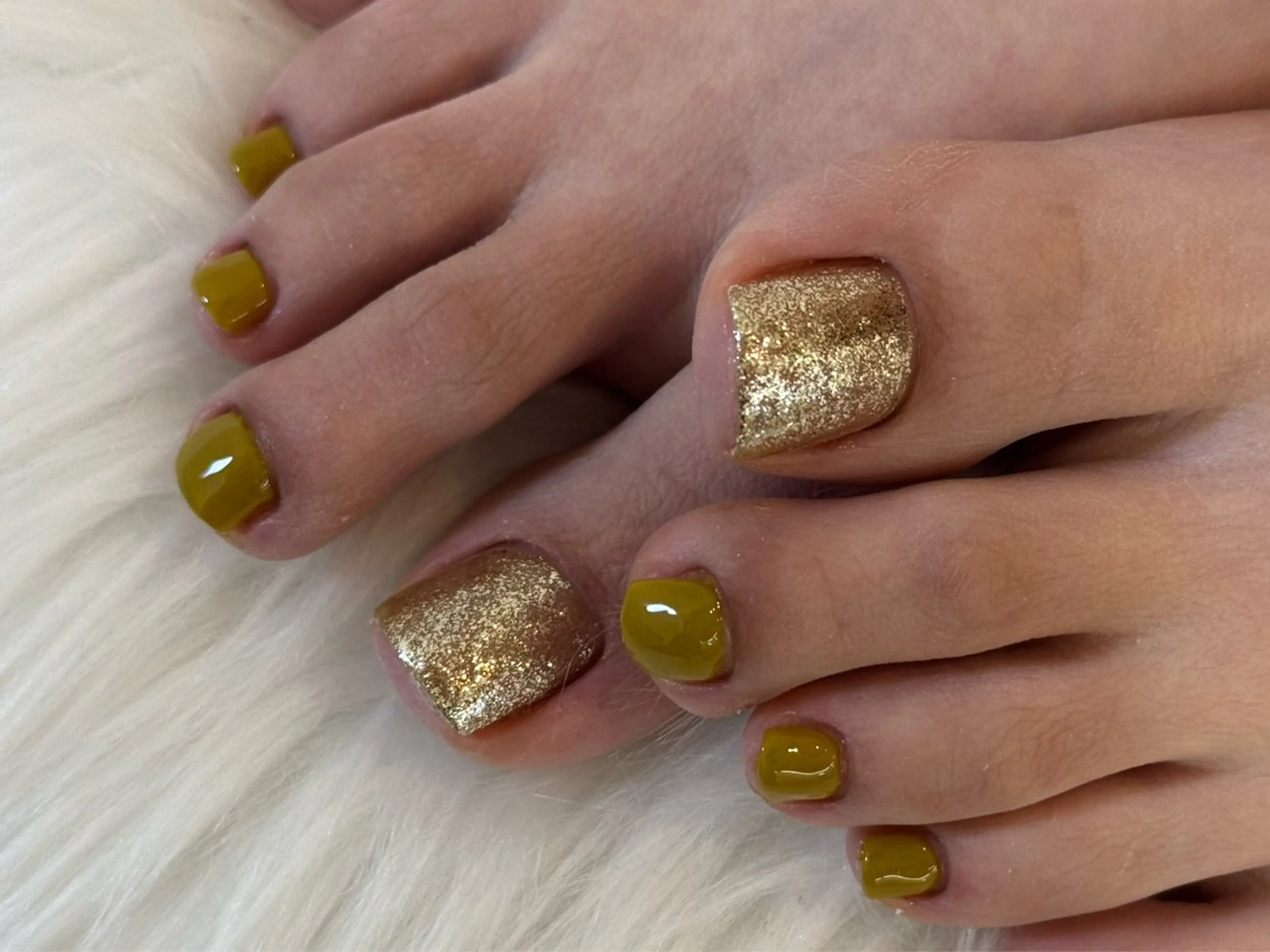 ネイル チークネイル フレンチネイル 韓国ネイル マグネットネイル 持ち込み フットネイル Hi nail🎀 池袋kozueのネイルデザイン