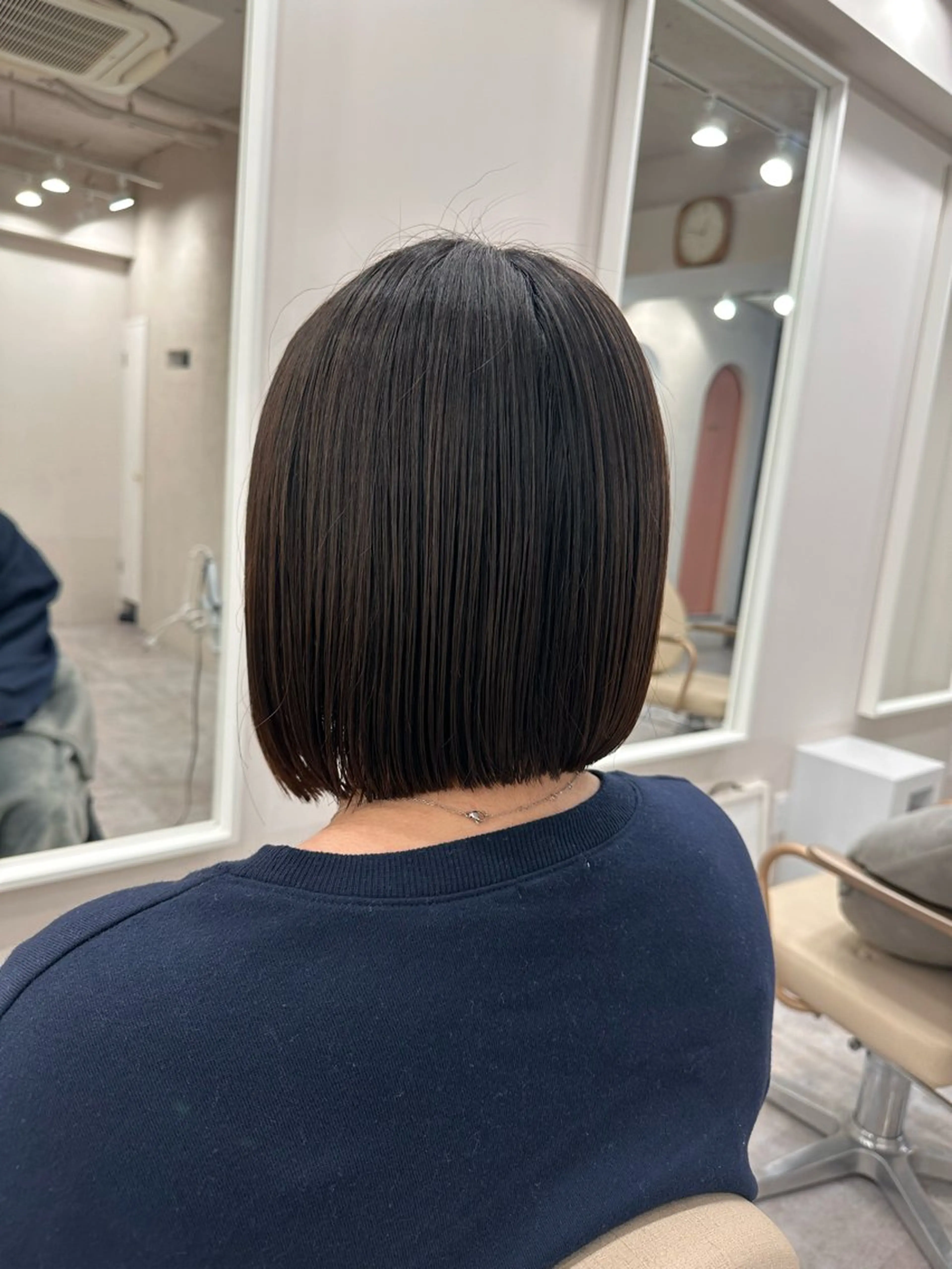 ミディアム ボブ 長めボブ カット ヘッドスパ ボブ、レイヤー、 ハイトーン、古淵のヘアスタイル