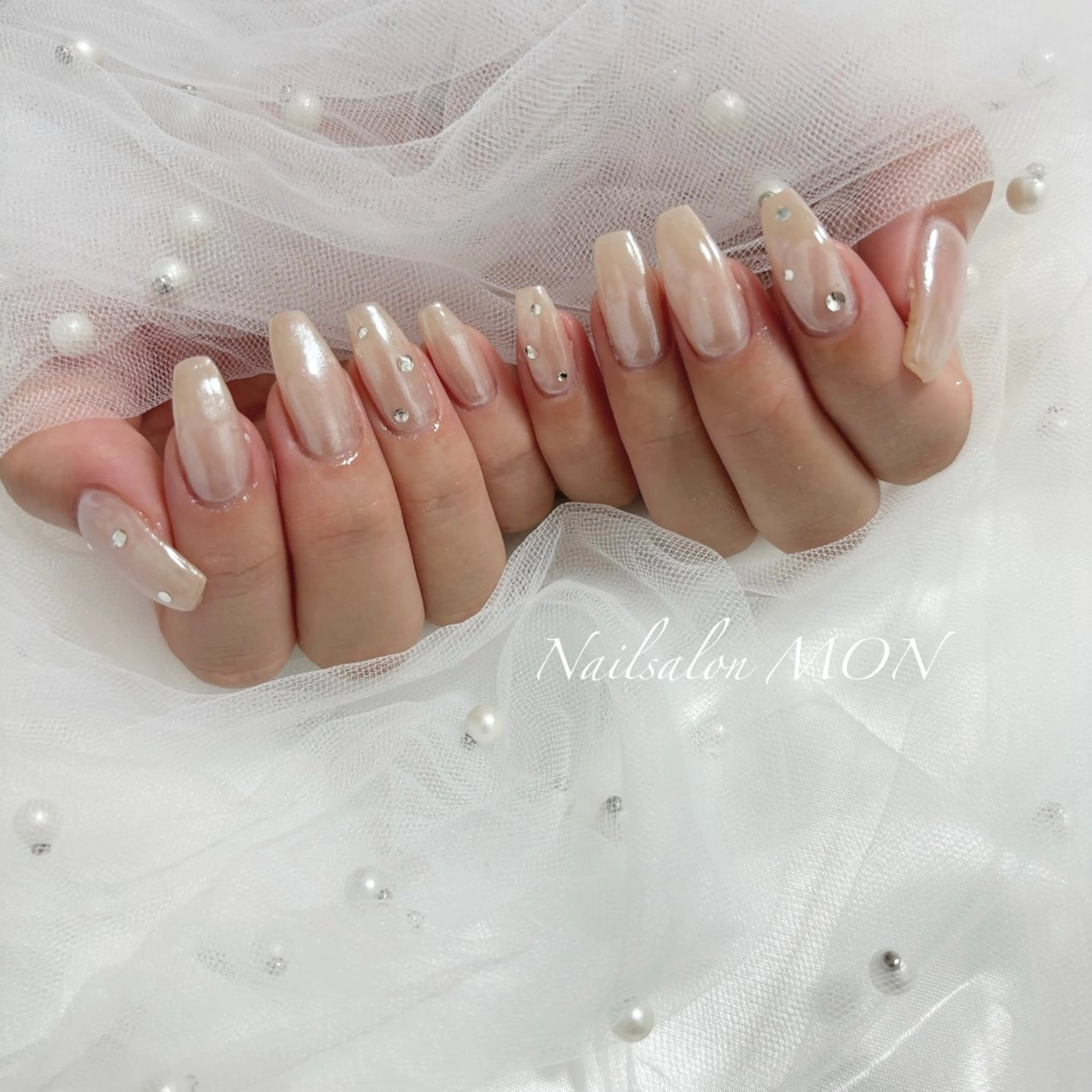 ネイル ストーンネイル ハンドネイル Nailsalon MONのネイルデザイン