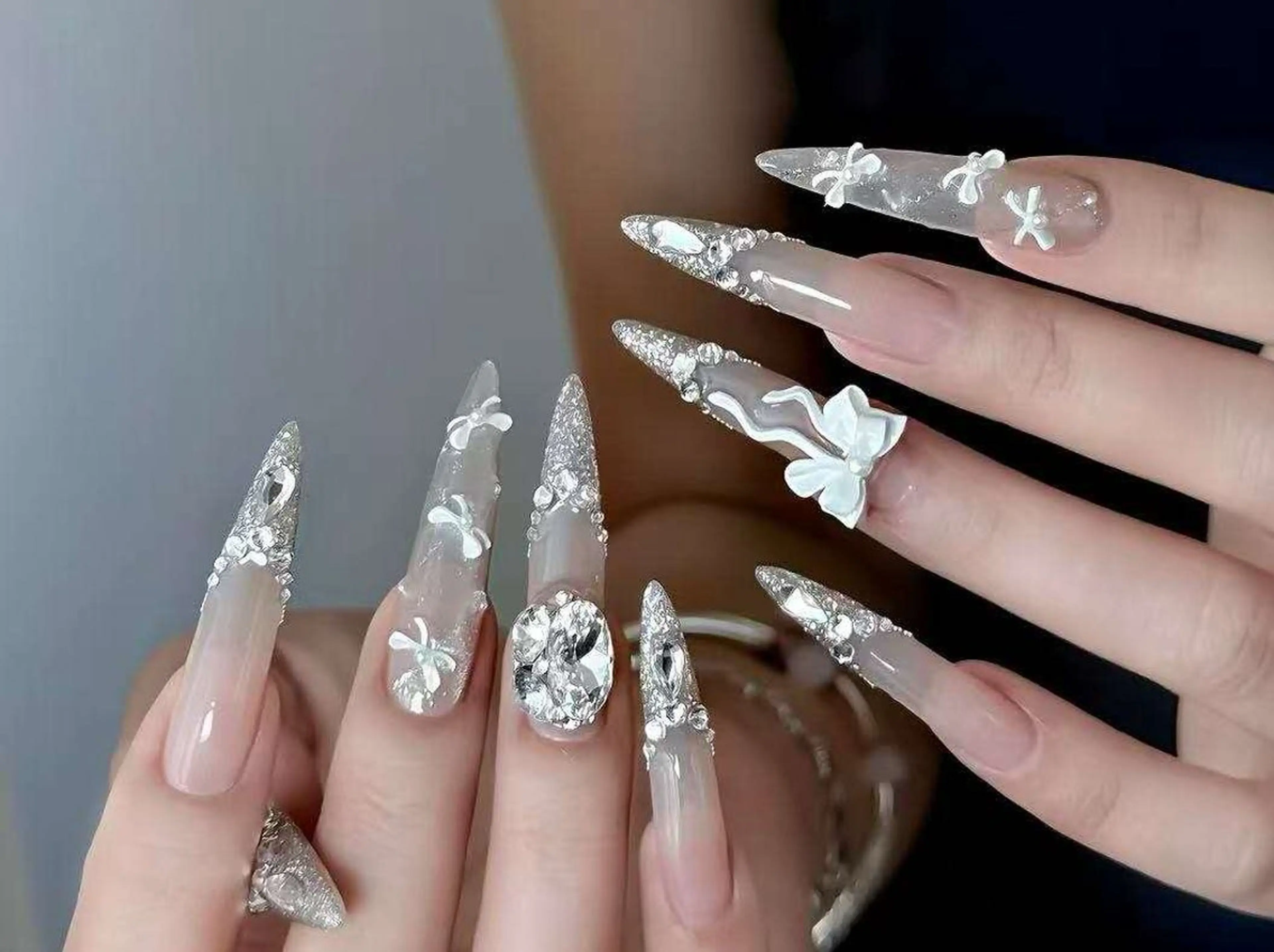 ネイル オーロラネイル フラワーネイル フットネイル フレンチネイル ジェルネイル ハンドネイル 相沢 さやかのネイルデザイン