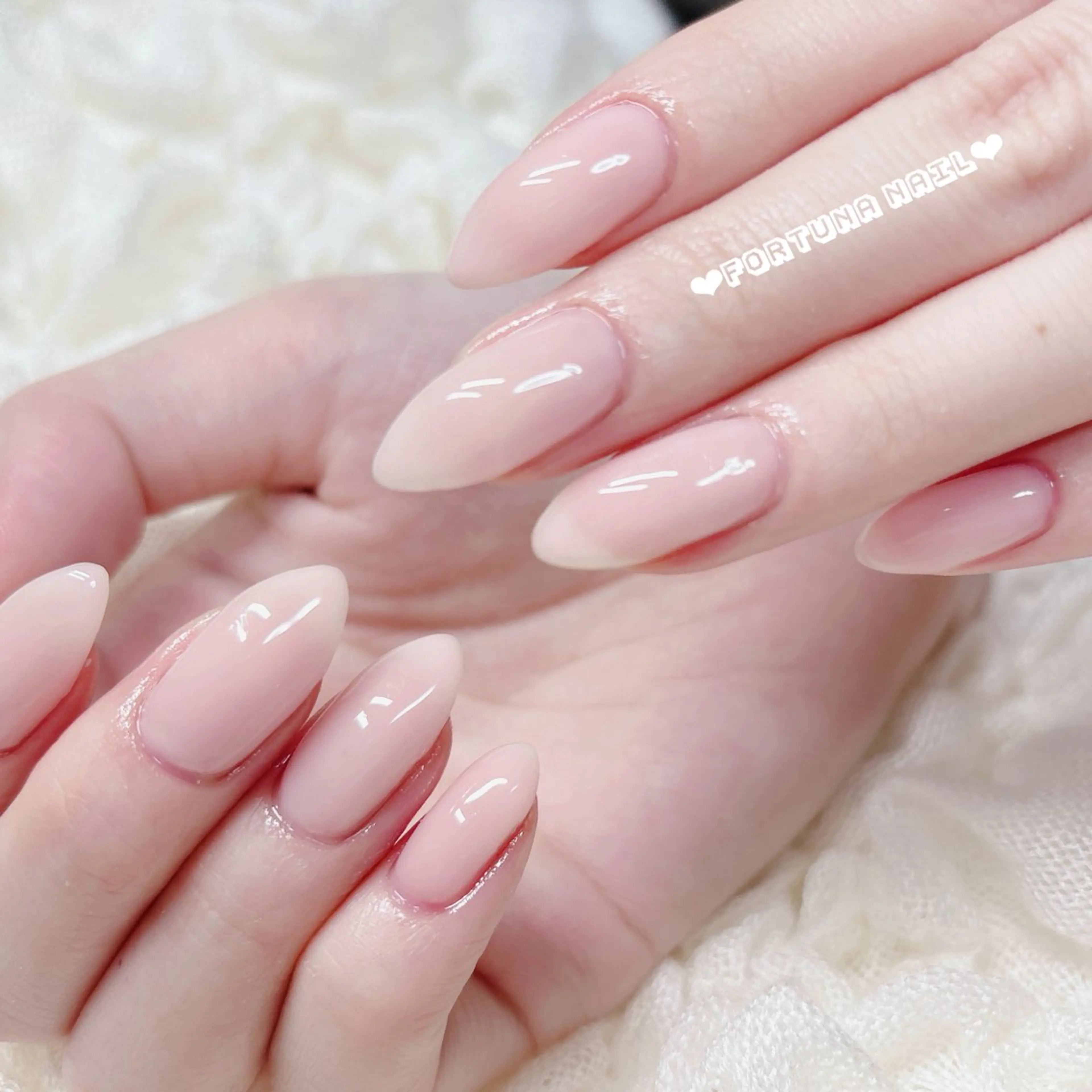 ネイル ハンドネイル Nail •Head スパFortunaのネイルデザイン