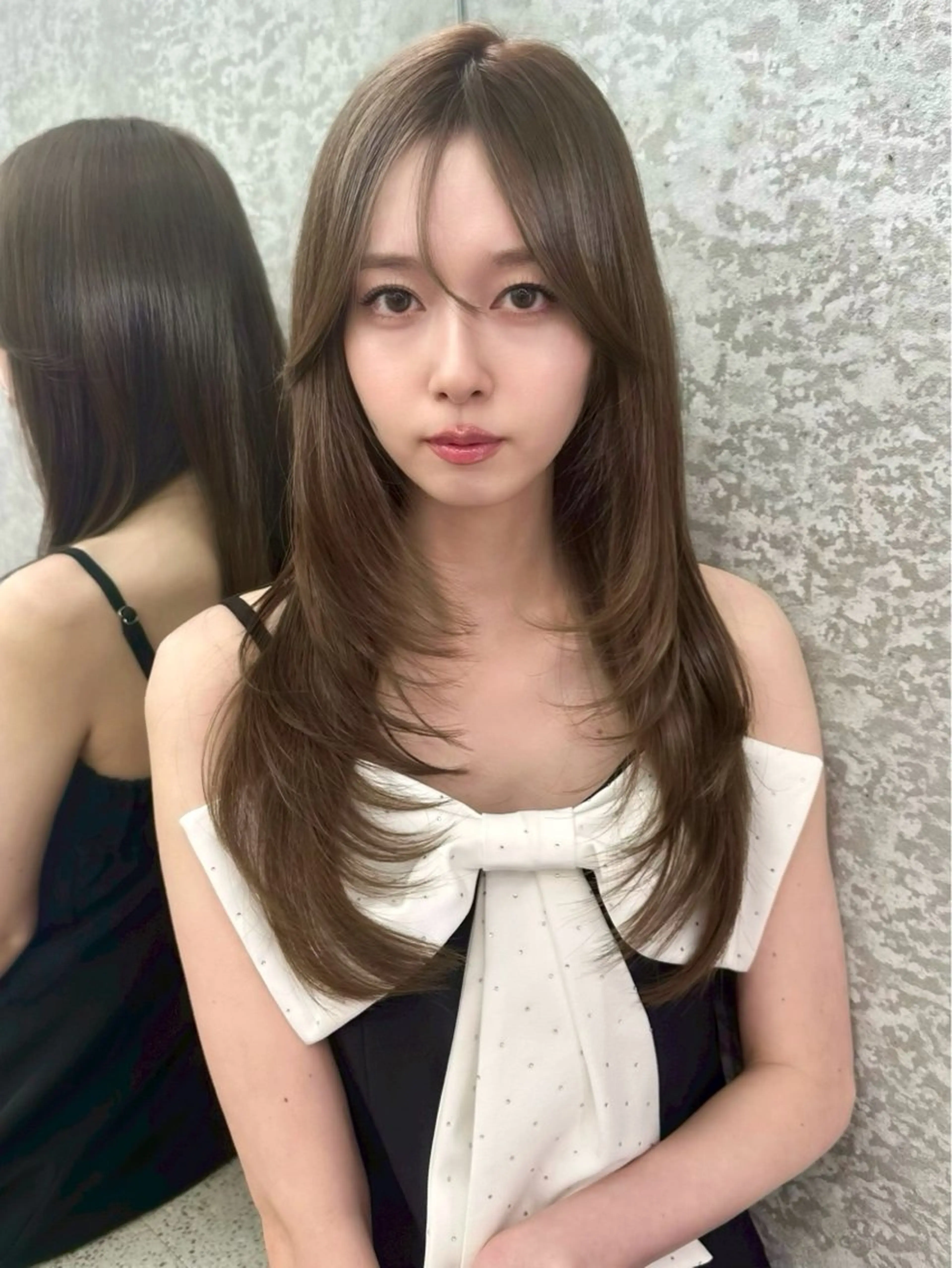 ロング ブリーチなしWカラー /レイヤー/設樂彩乃のヘアスタイル