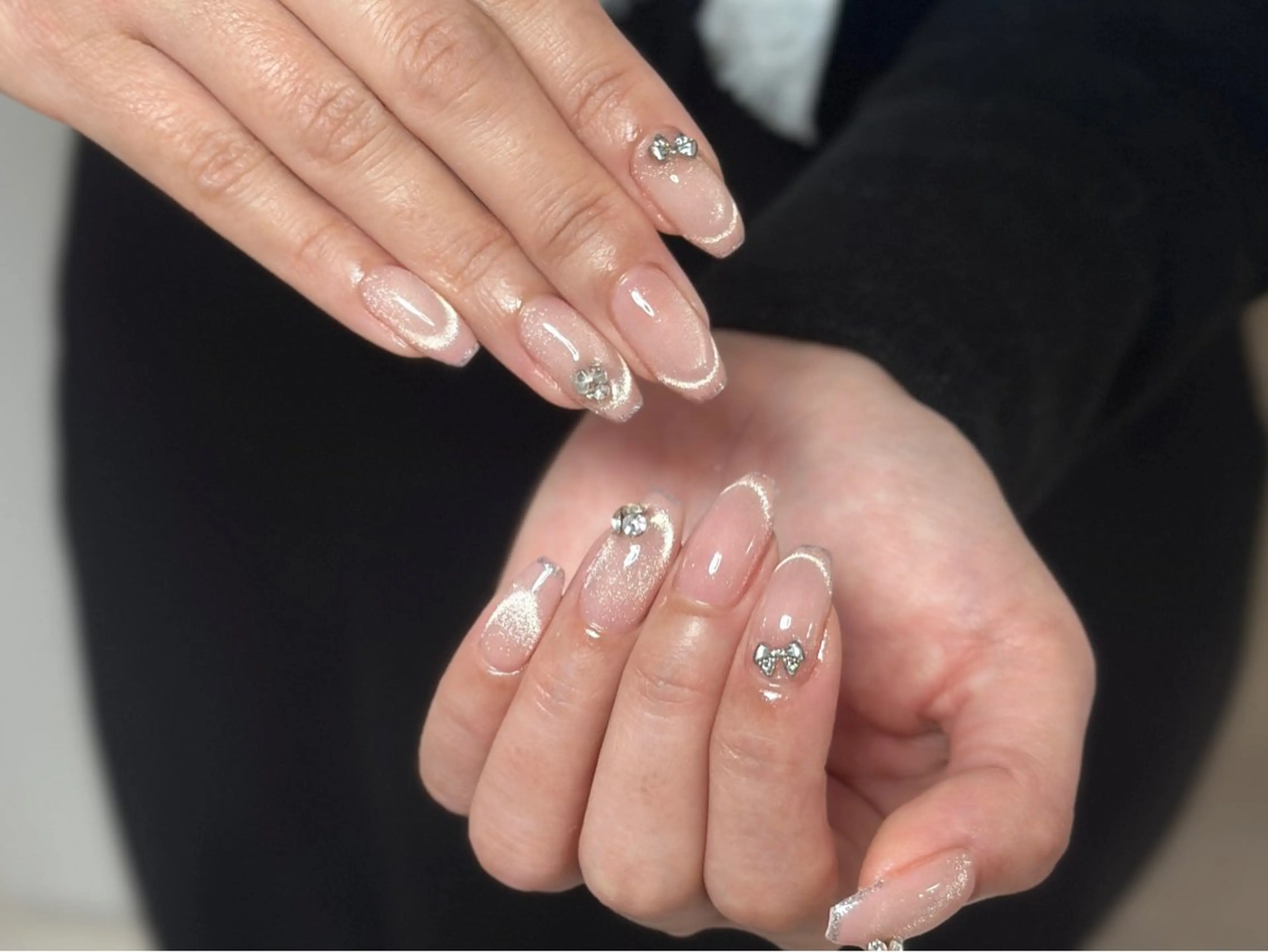 ネイル アートネイル オーロラネイル チークネイル フレンチネイル ガラスフレンチ 🎀YooLi Nail salonのネイルデザイン